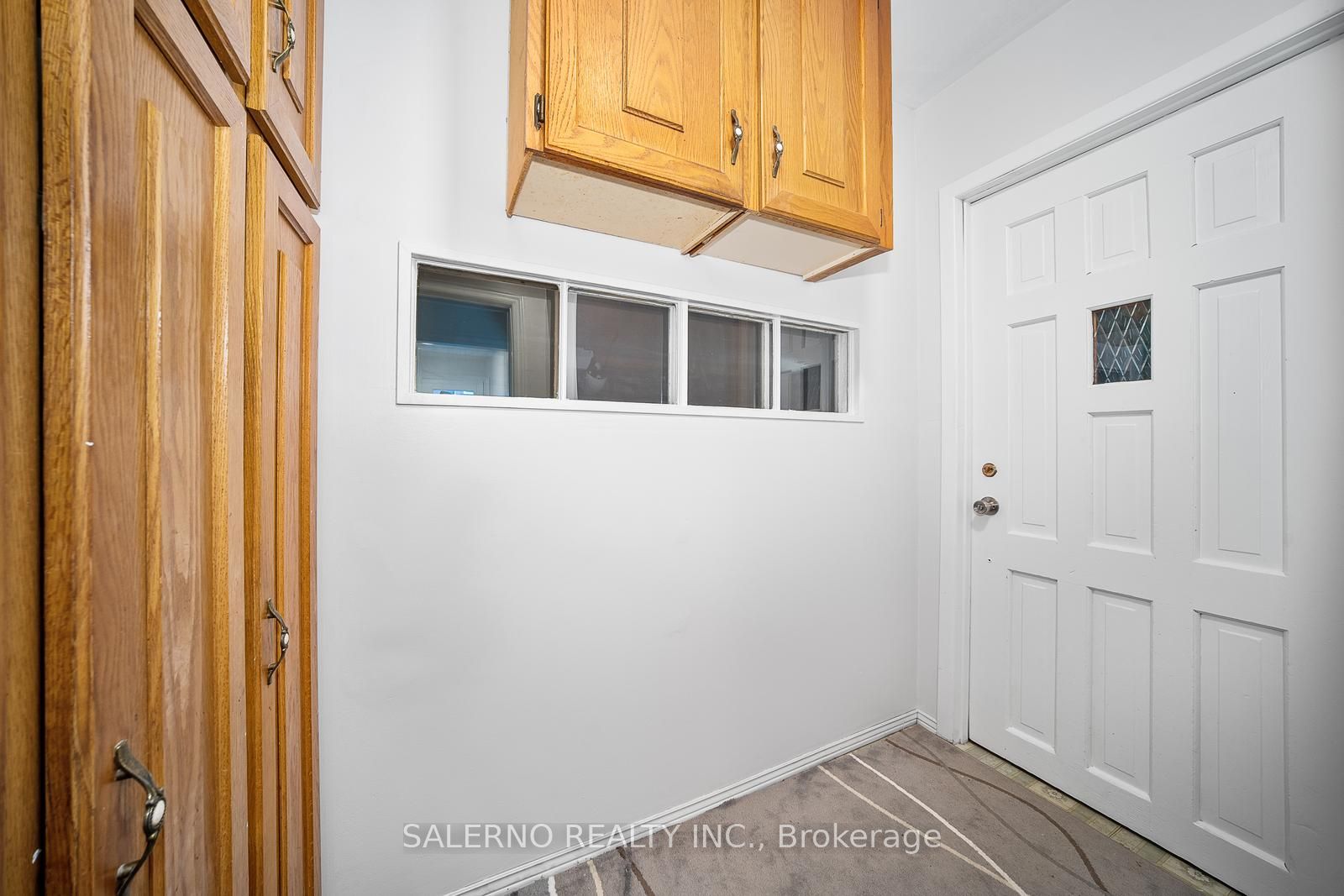 86 Ramona Blvd
