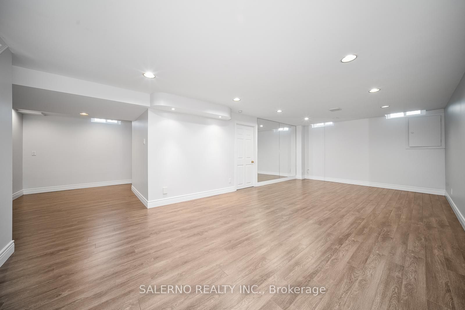 86 Ramona Blvd