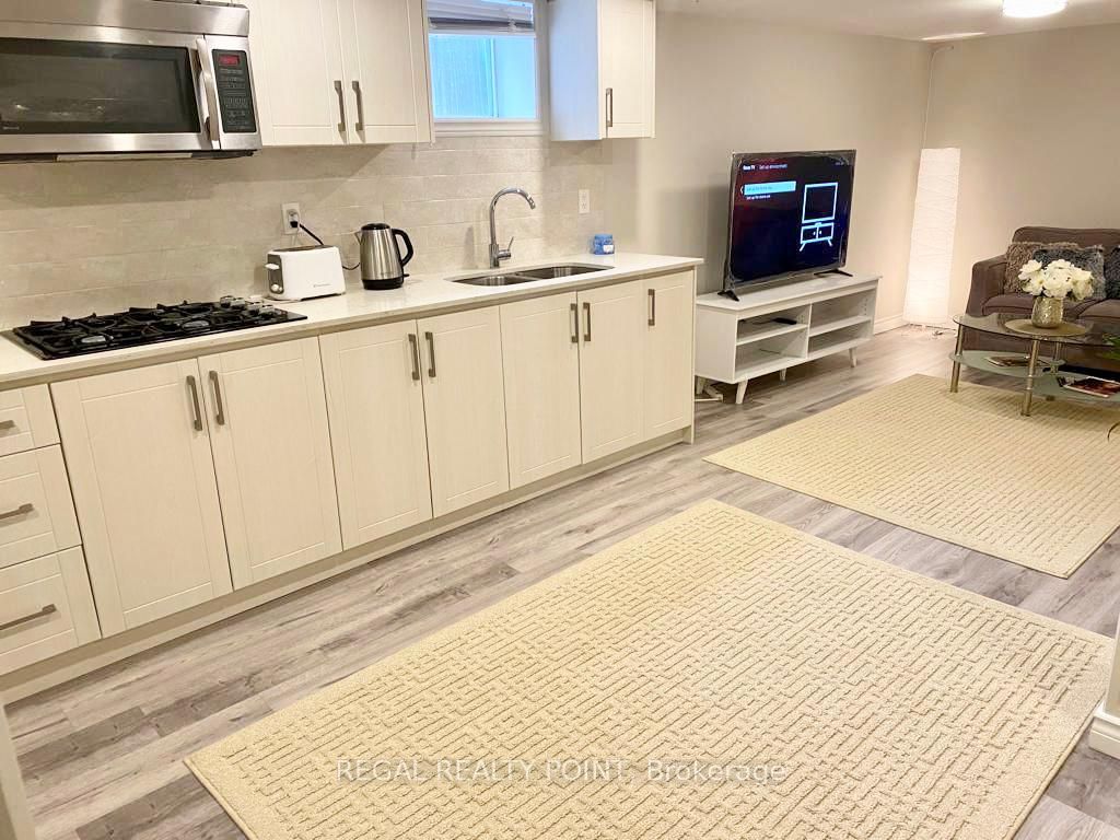 214 Beechy Dr, #Bsmt #1