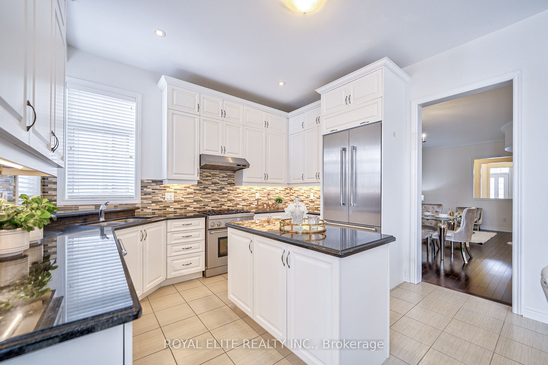 91 Chaiwood Court