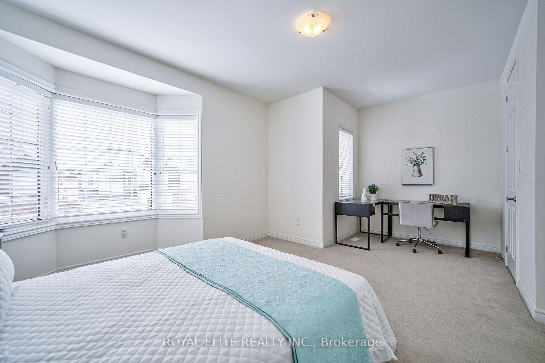 91 Chaiwood Court