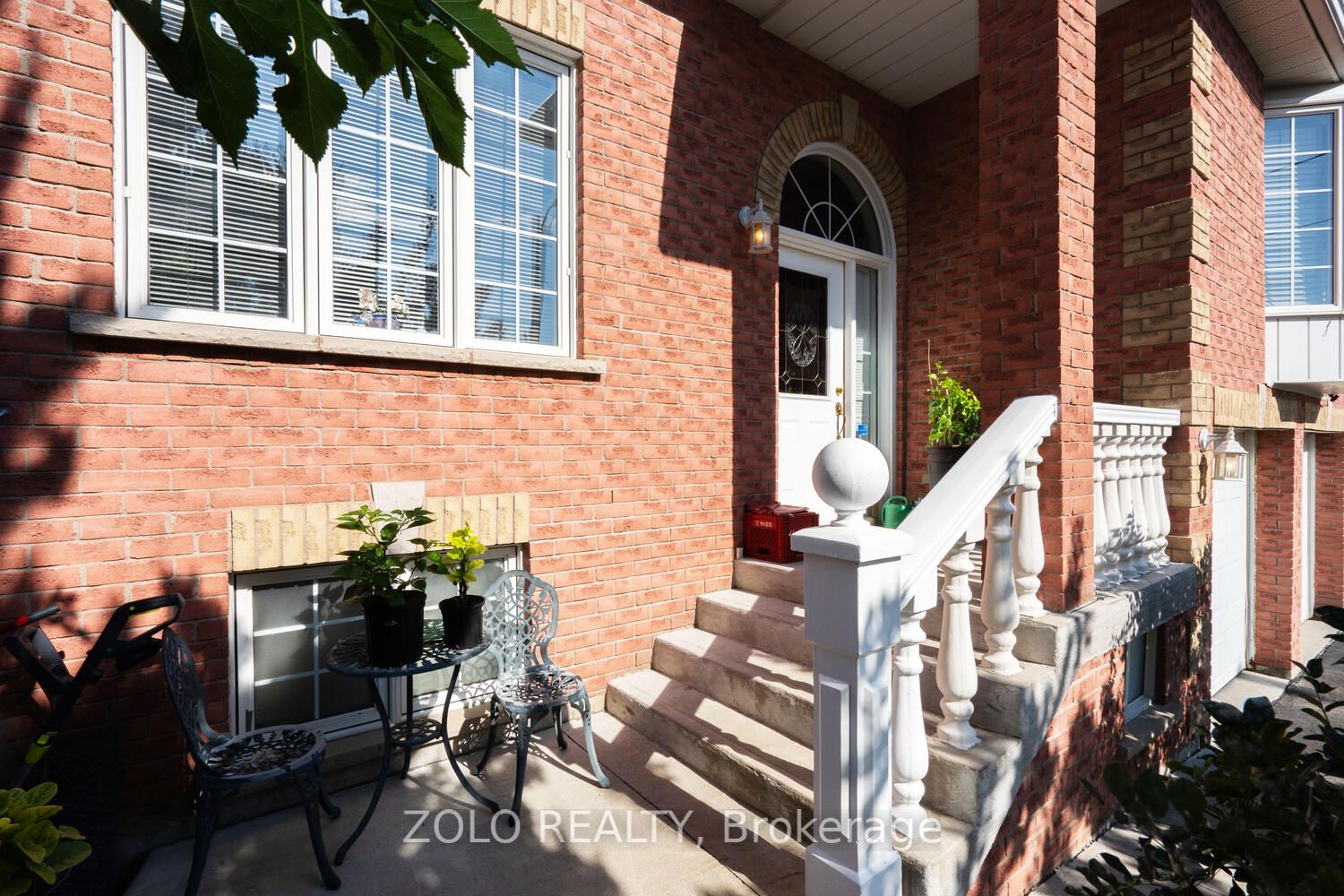 179 Rebecca St N