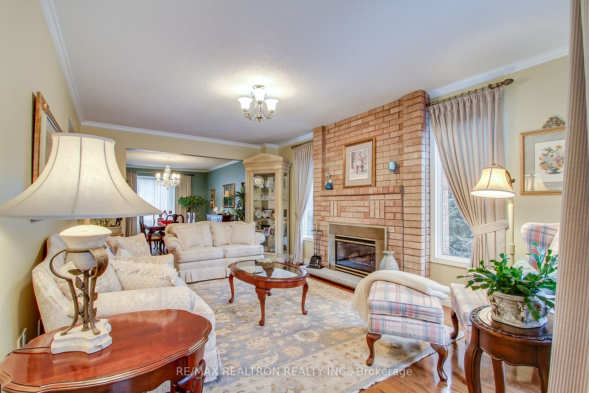 56 Ward Avenue