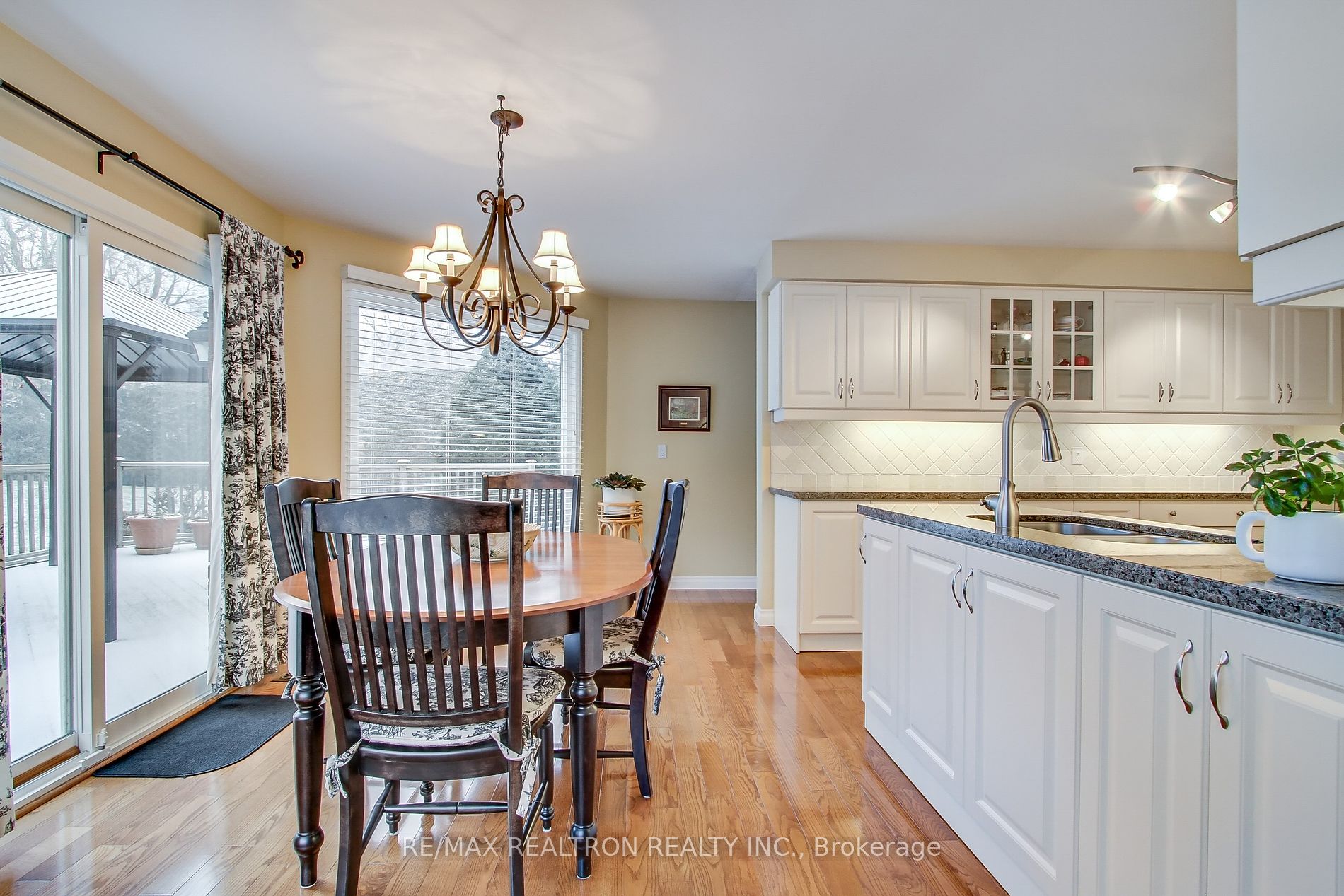 56 Ward Avenue