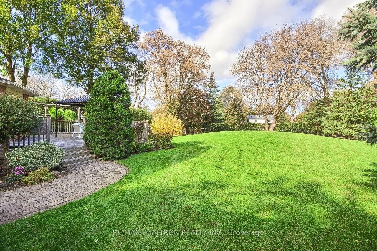 56 Ward Avenue