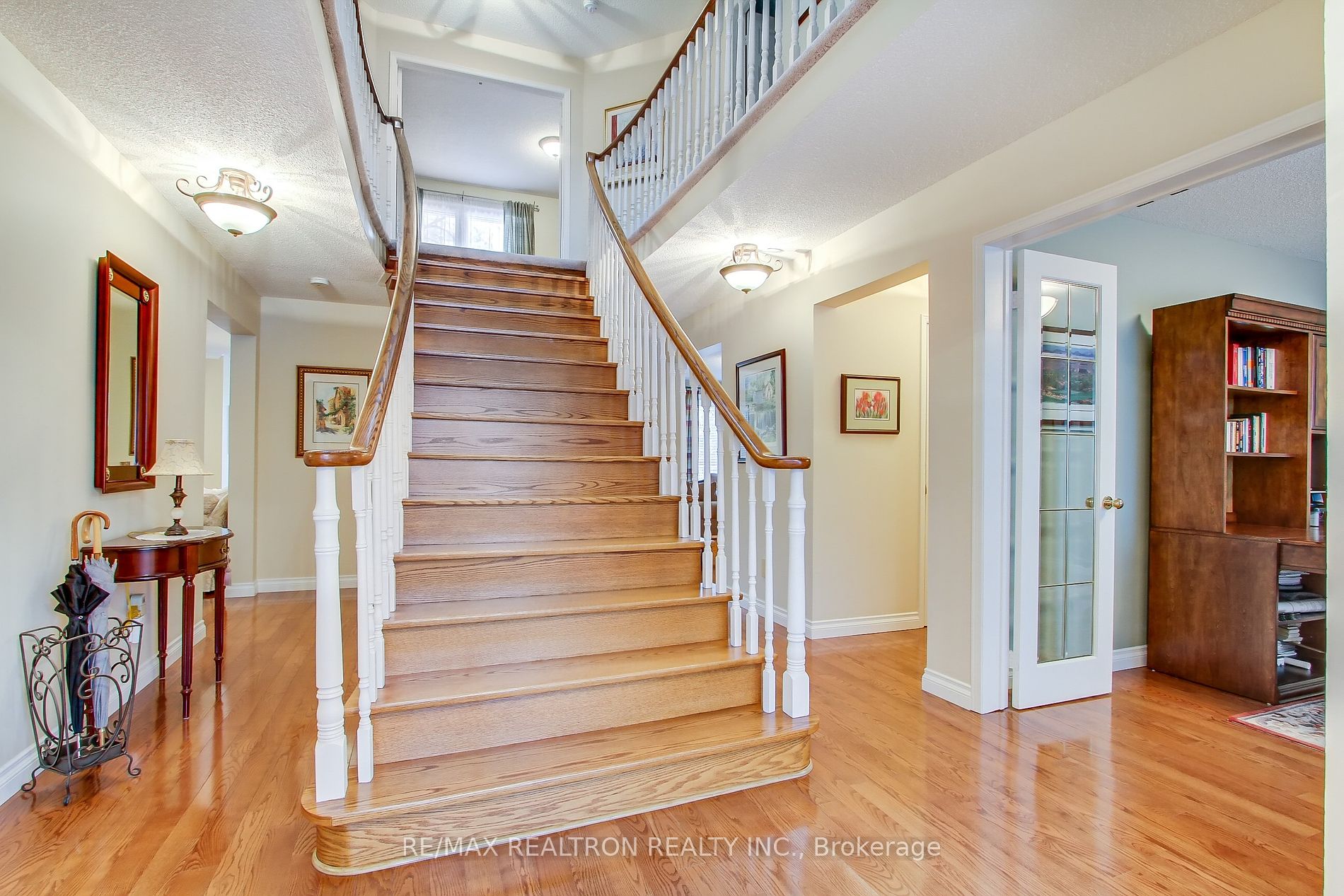 56 Ward Avenue