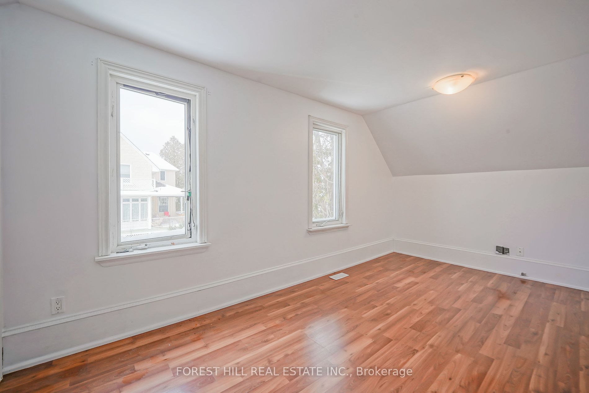 21 Forestell St