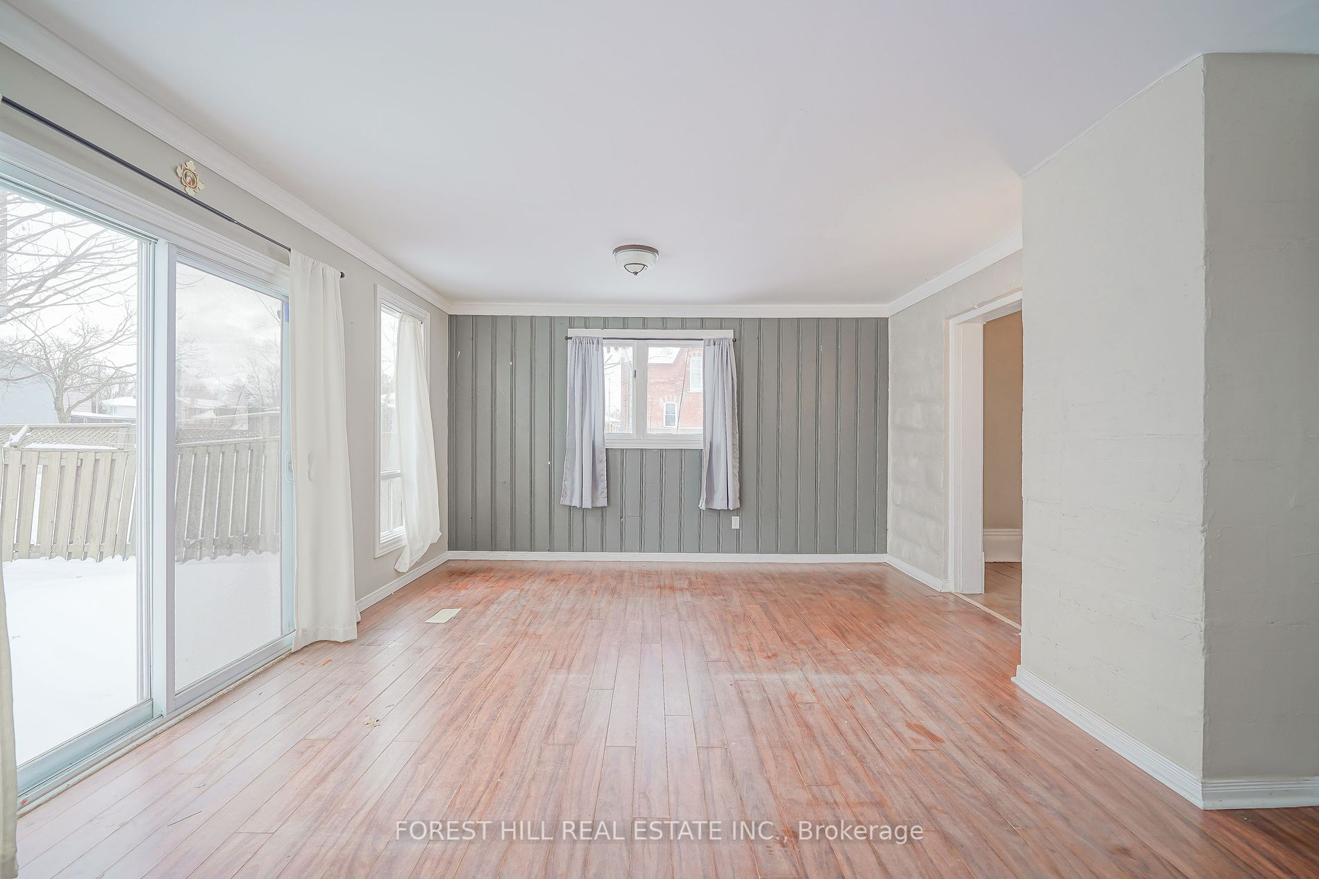 21 Forestell St