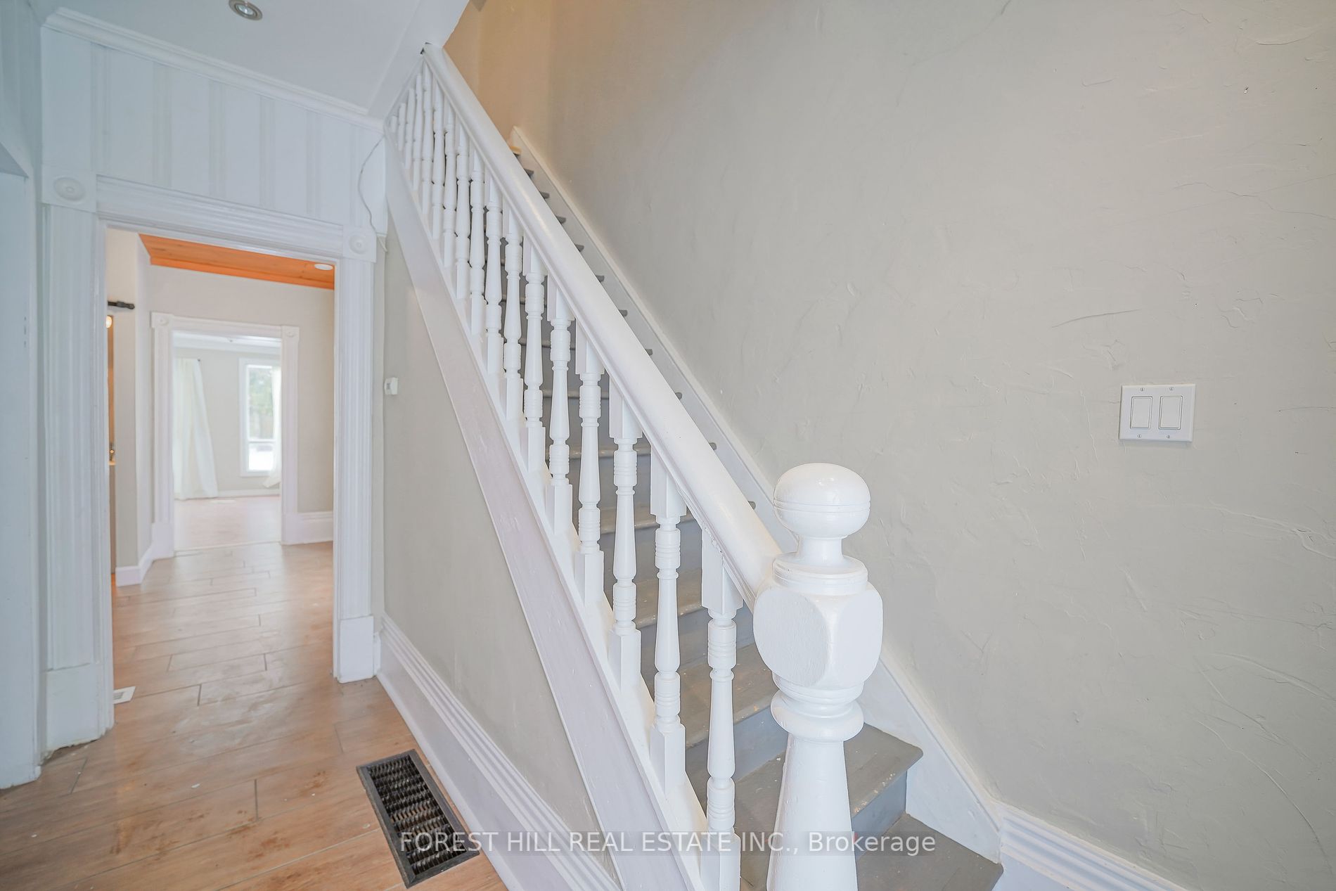 21 Forestell St