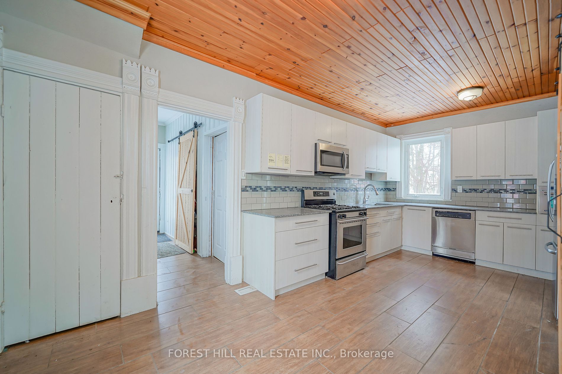 21 Forestell St