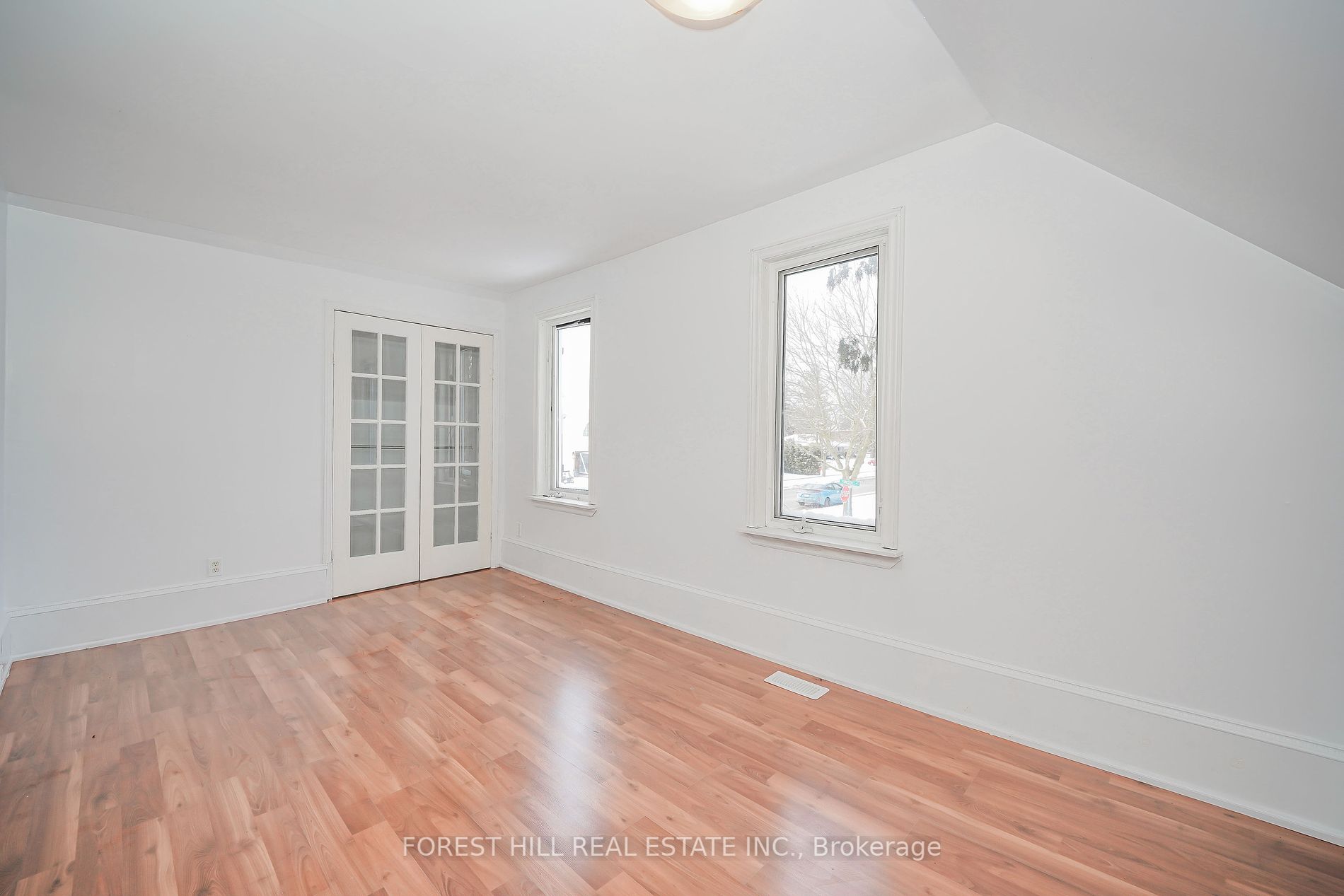 21 Forestell St
