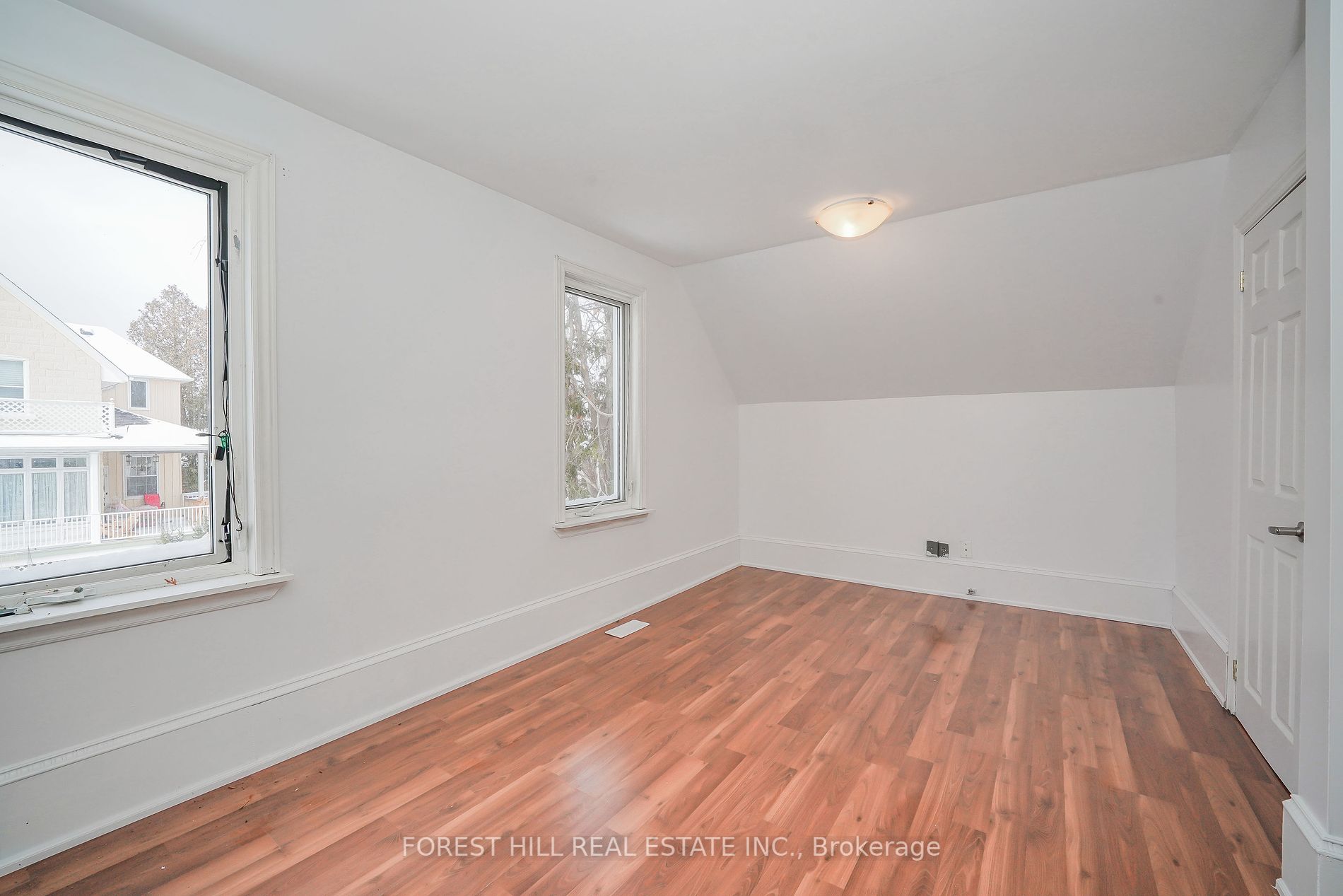 21 Forestell St