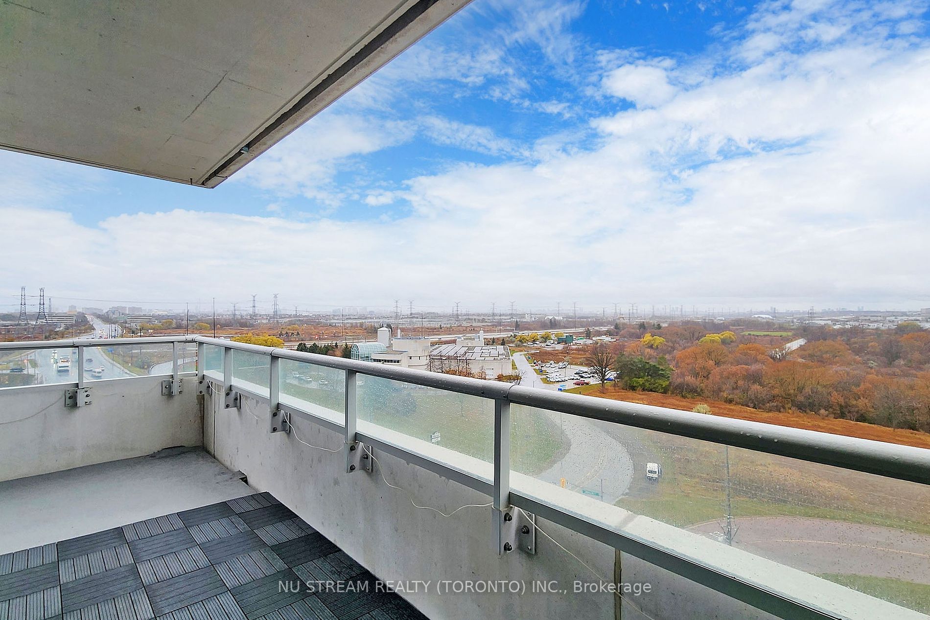 10 Rouge Valley Dr W, #1115