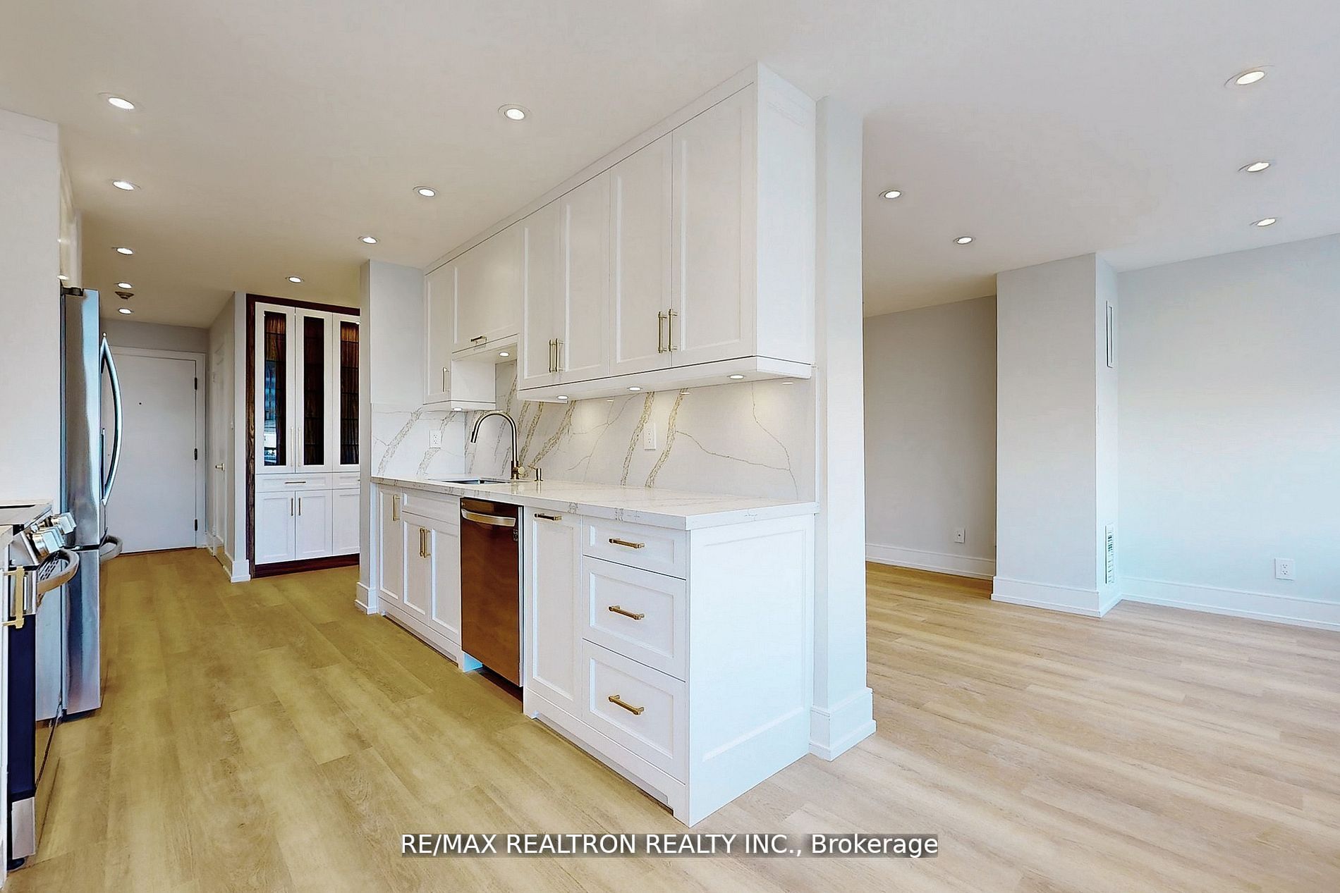 120 Promenade Circle, #609