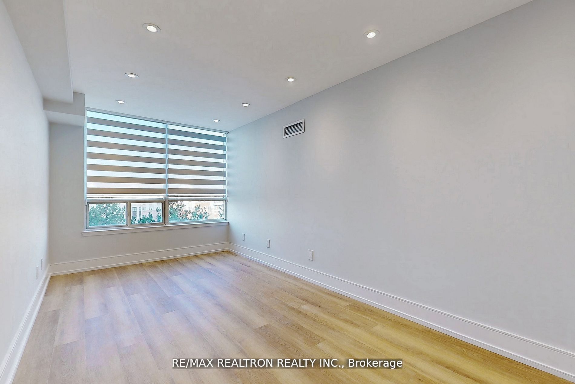 120 Promenade Circle, #609