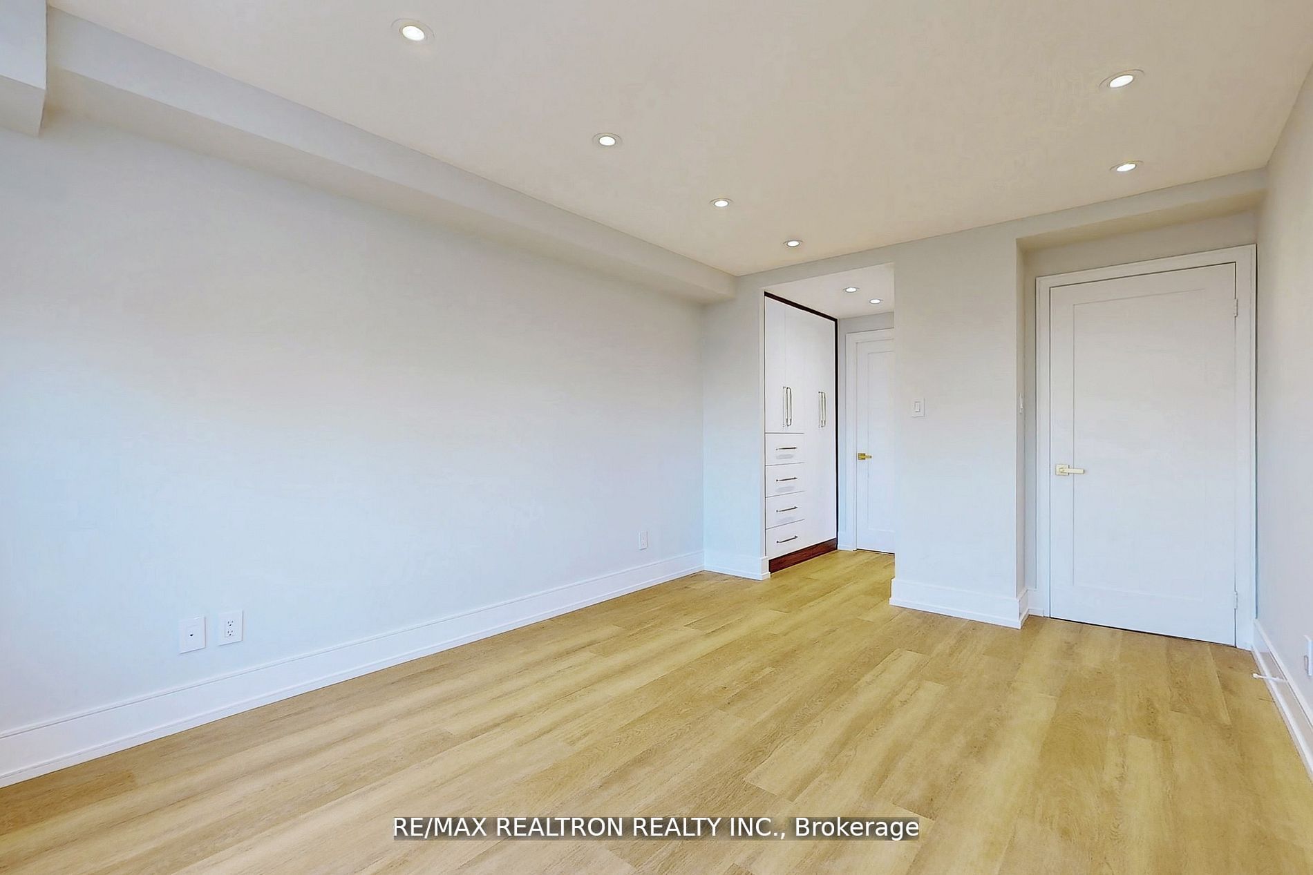 120 Promenade Circle, #609