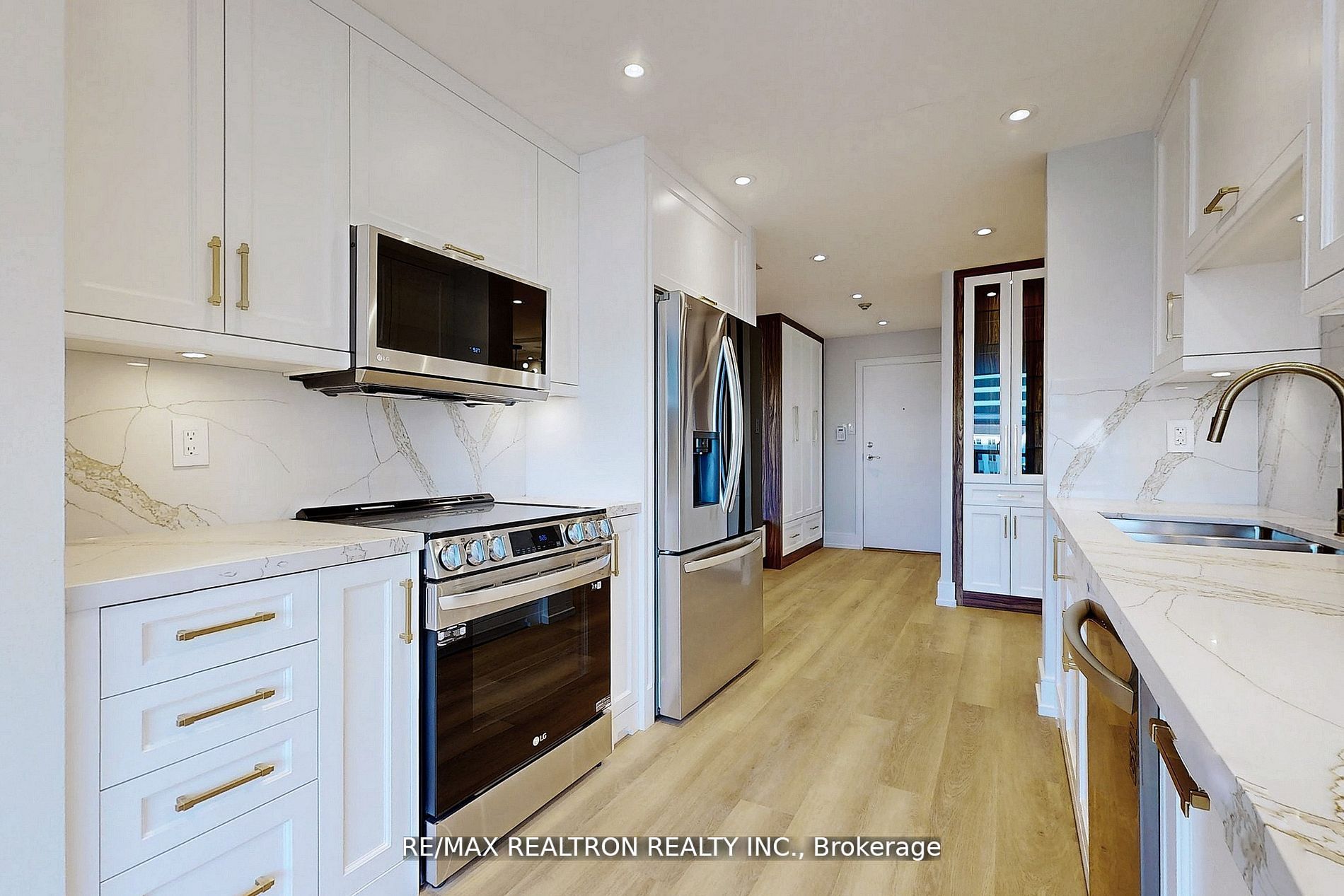120 Promenade Circle, #609