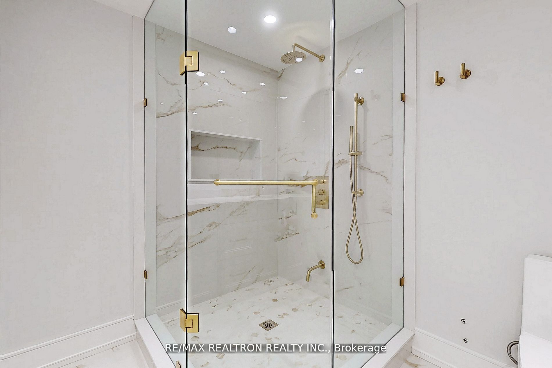 120 Promenade Circle, #609