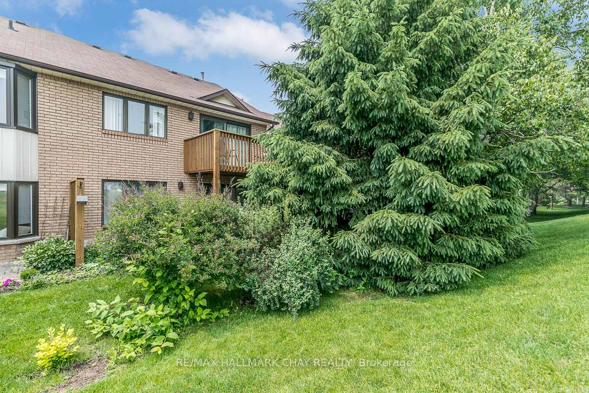 146 Greenbriar Road, #19