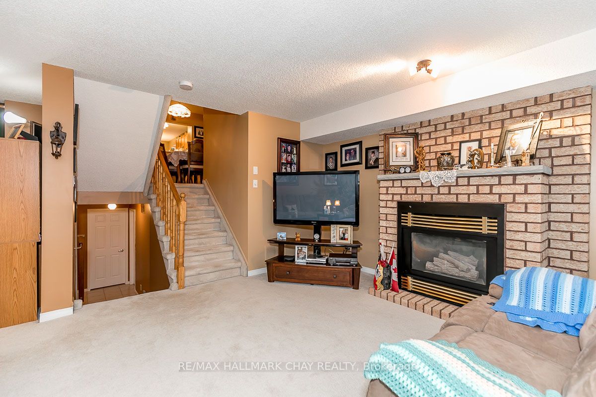 146 Greenbriar Road, #19