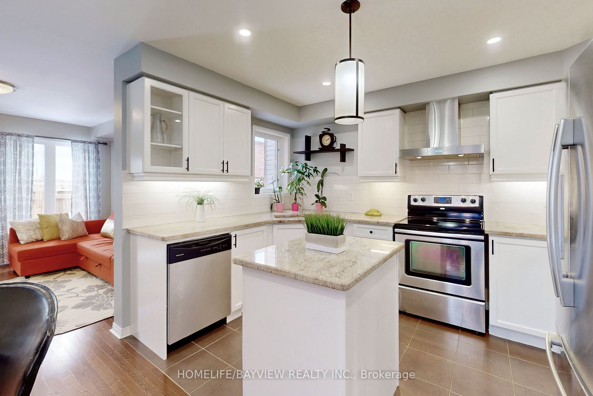 9 Summit Dr