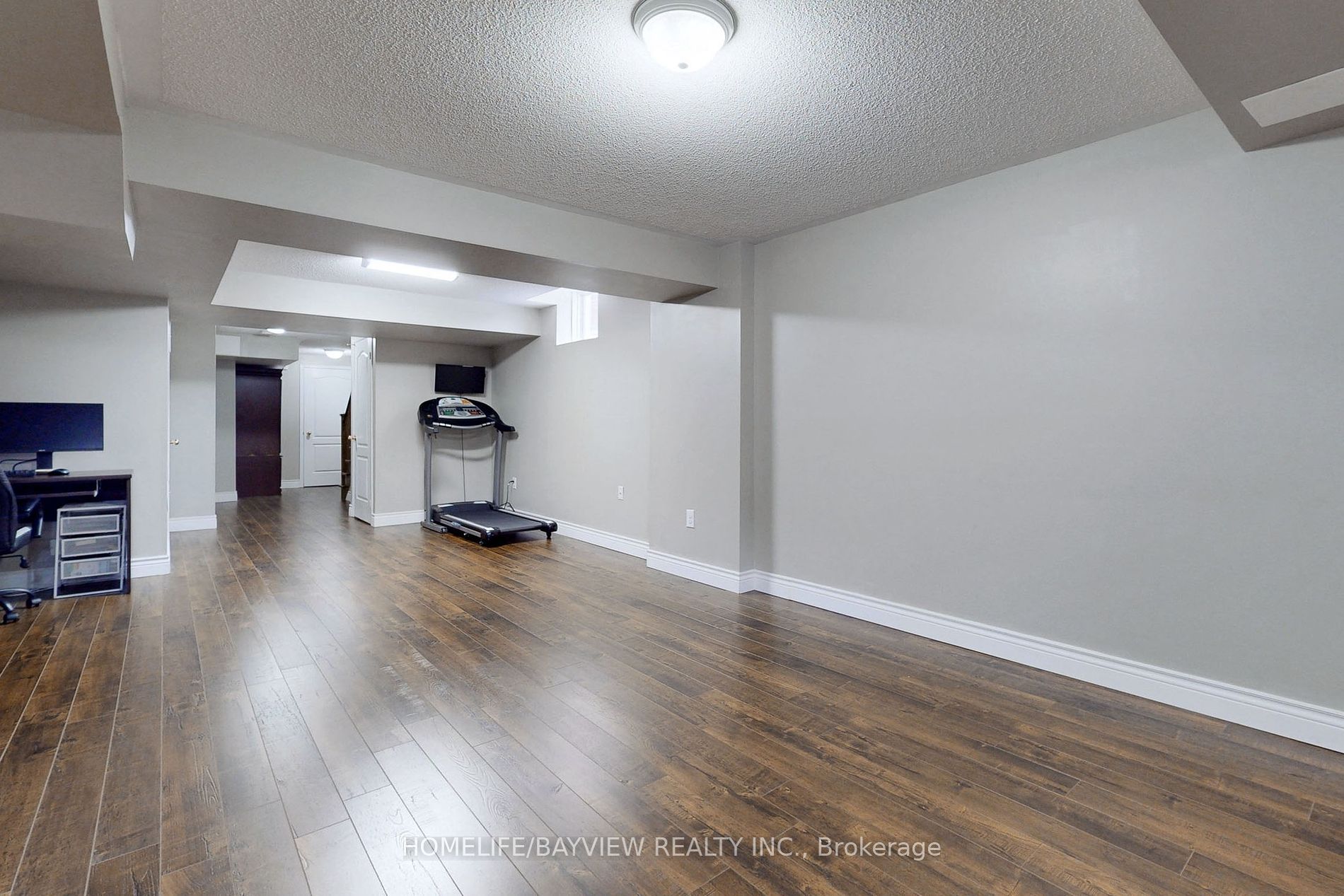 9 Summit Dr