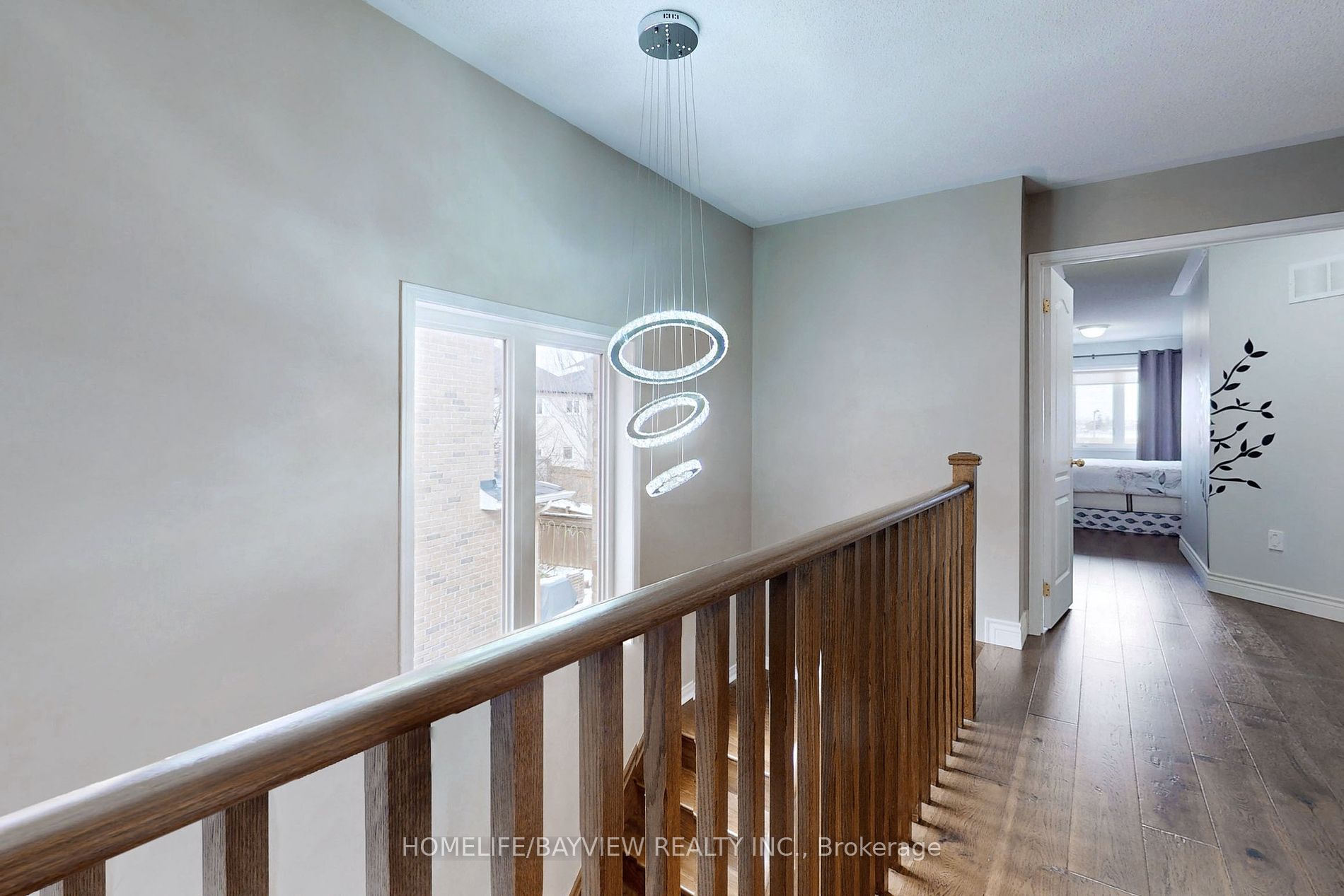 9 Summit Dr