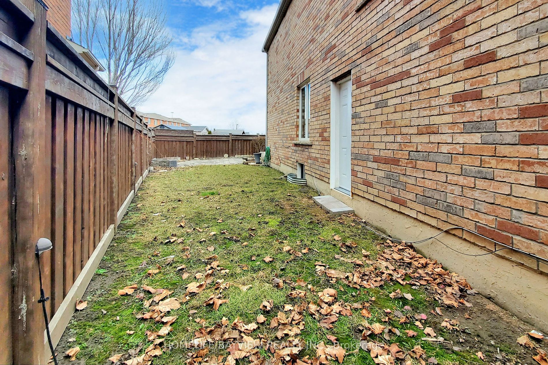 9 Summit Dr