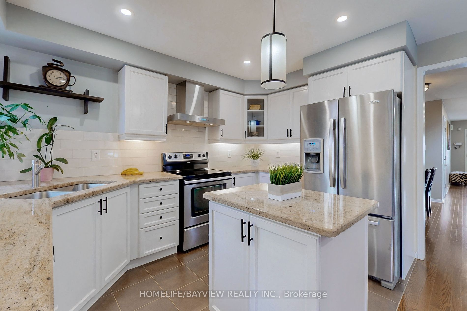 9 Summit Dr