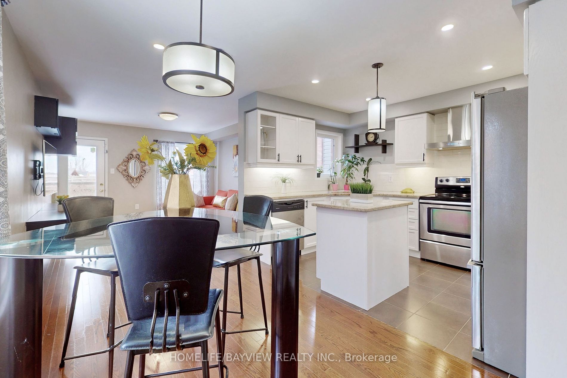 9 Summit Dr