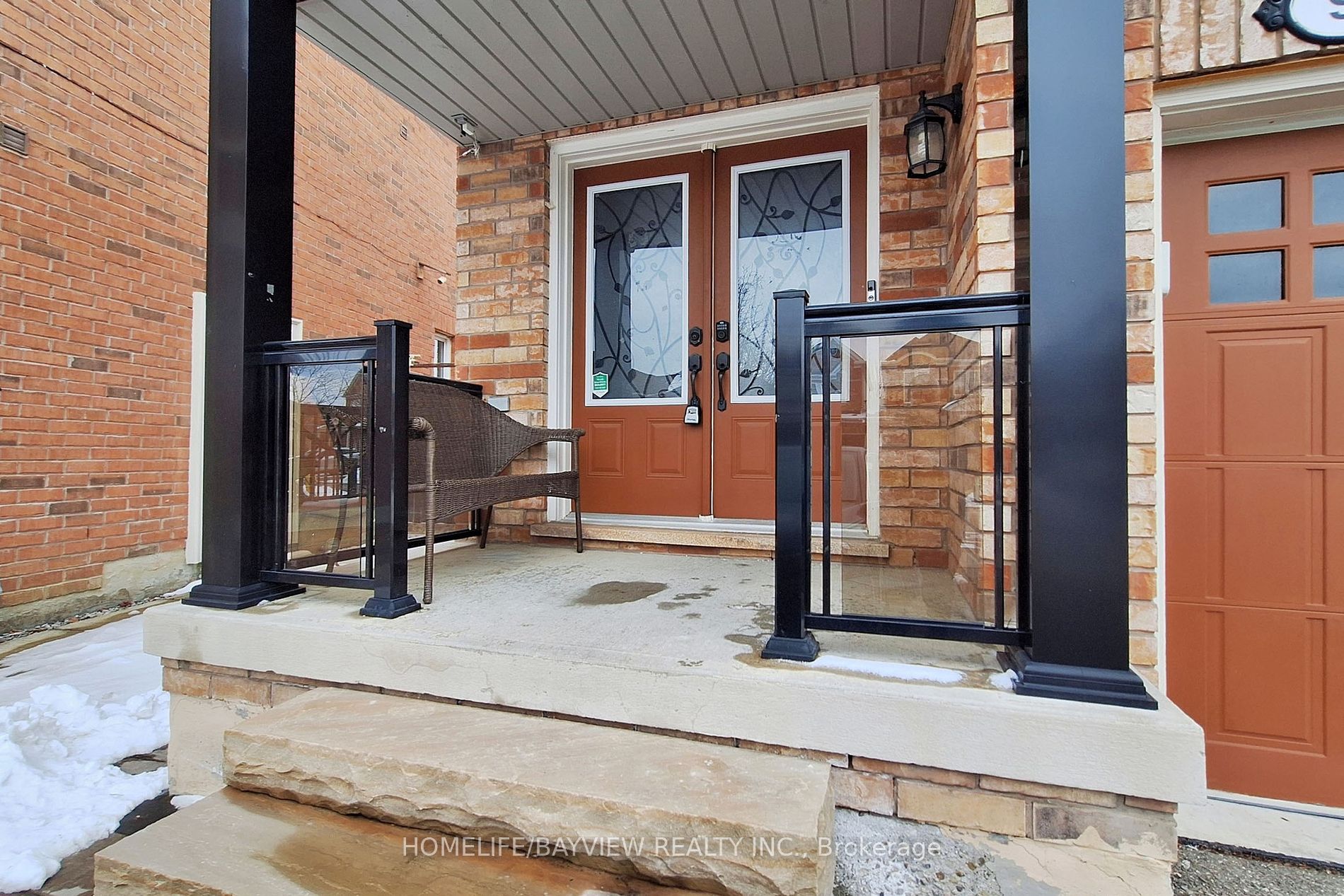 9 Summit Dr