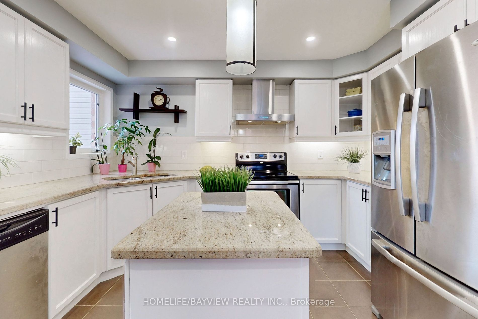 9 Summit Dr