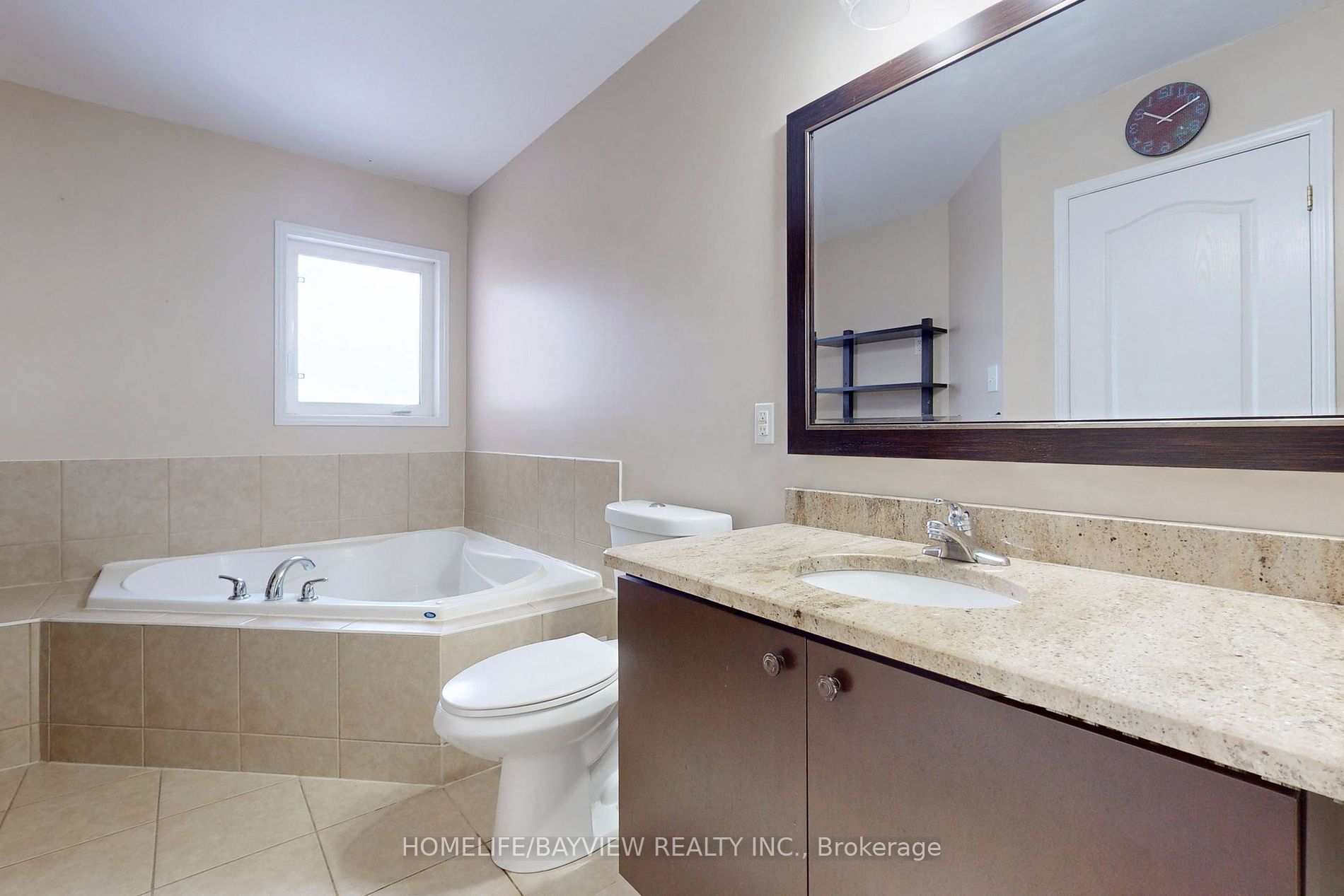 9 Summit Dr