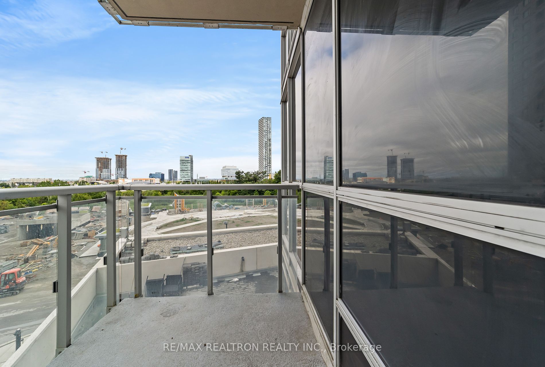 2916 Highway 7 Rd E, #303