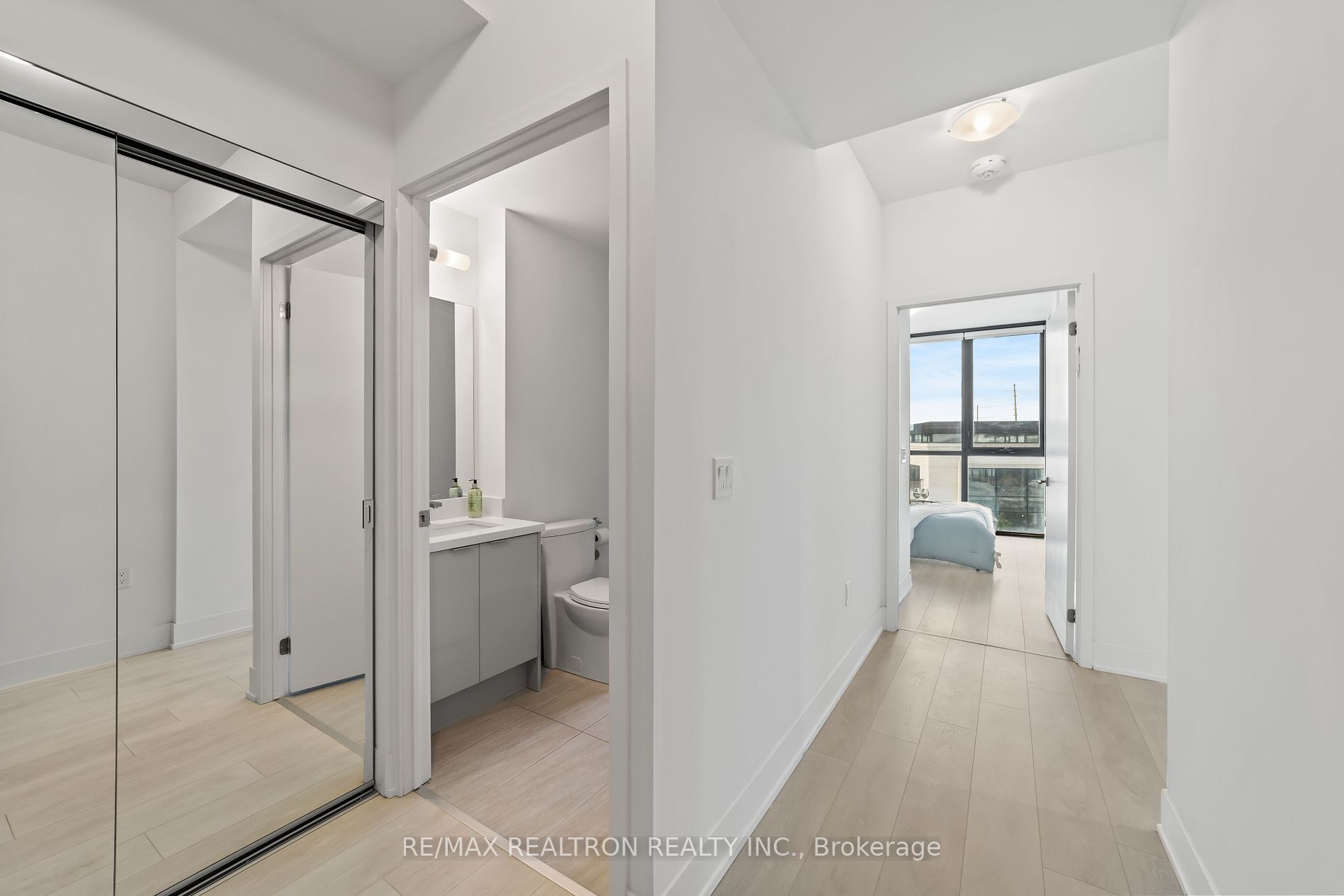 2916 Highway 7 Rd E, #303