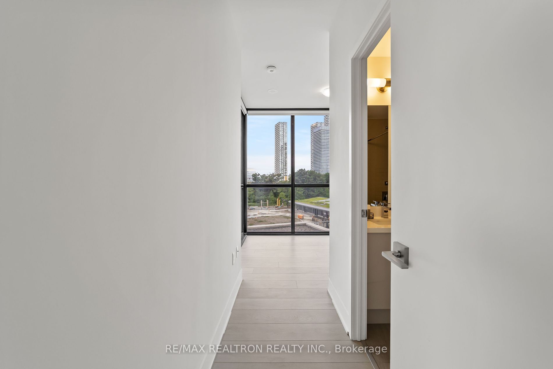 2916 Highway 7 Rd E, #303