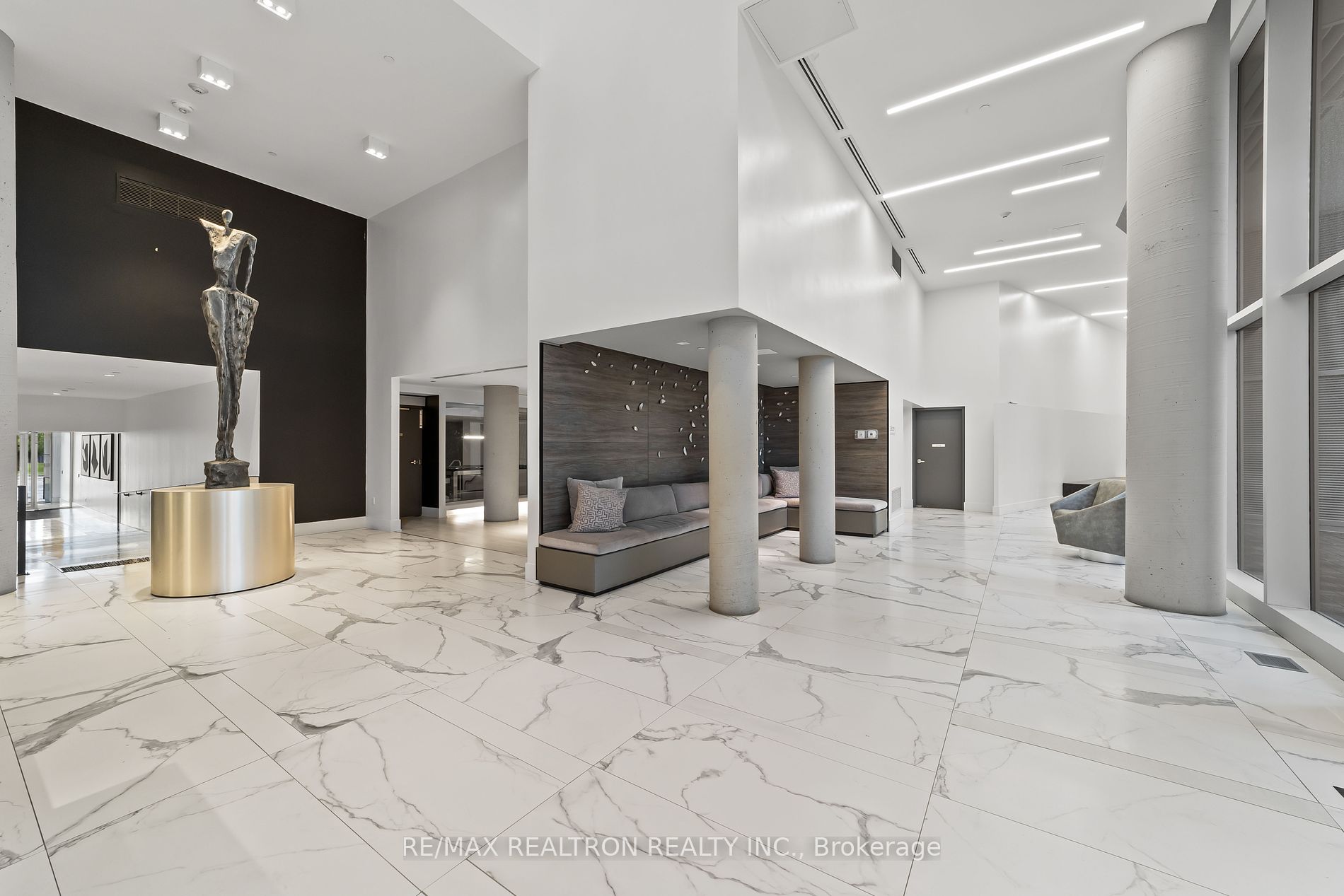 2916 Highway 7 Rd E, #303