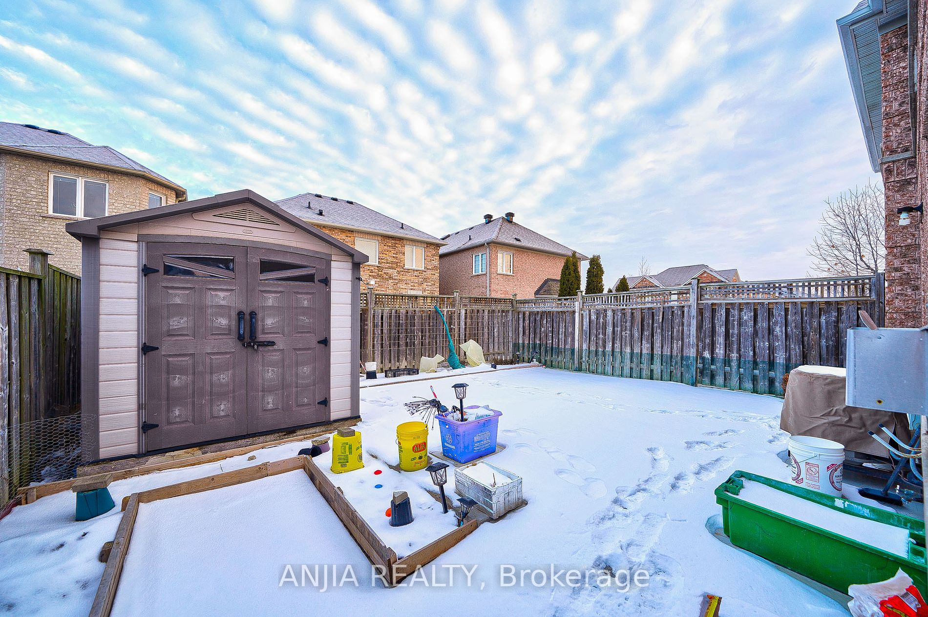 98 Edward Jeffreys Ave