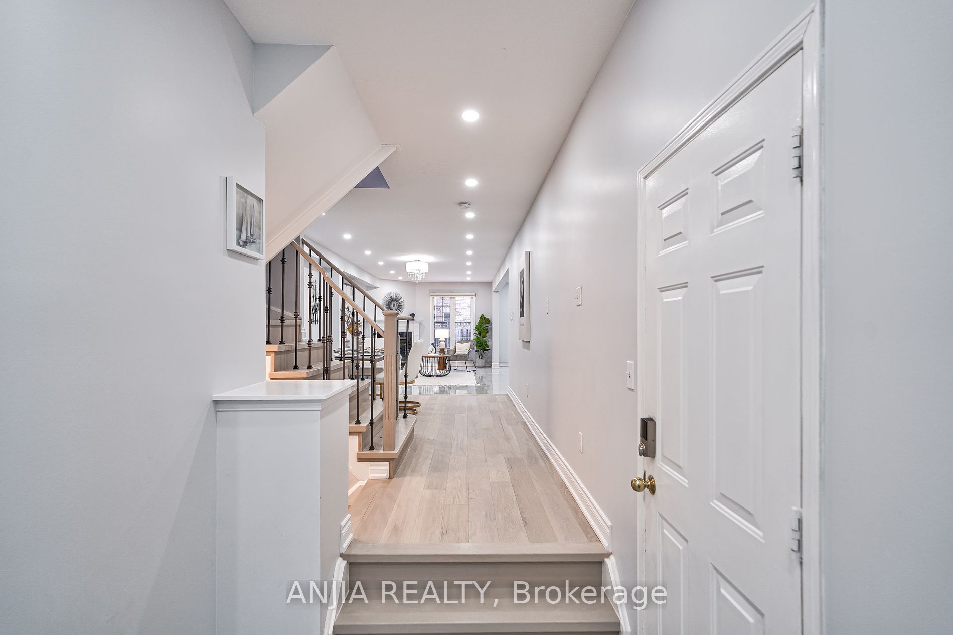 98 Edward Jeffreys Ave