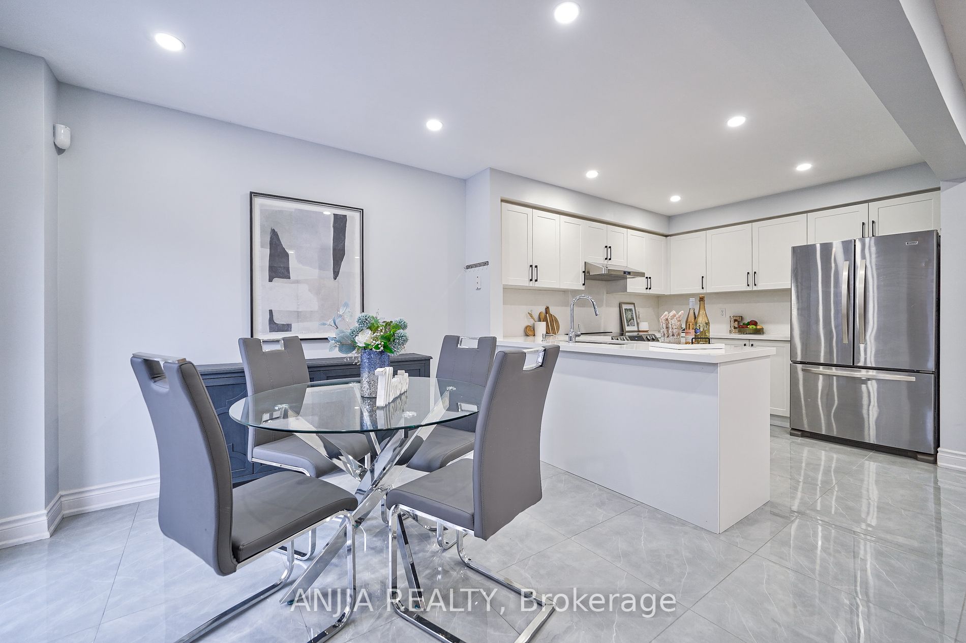 98 Edward Jeffreys Ave
