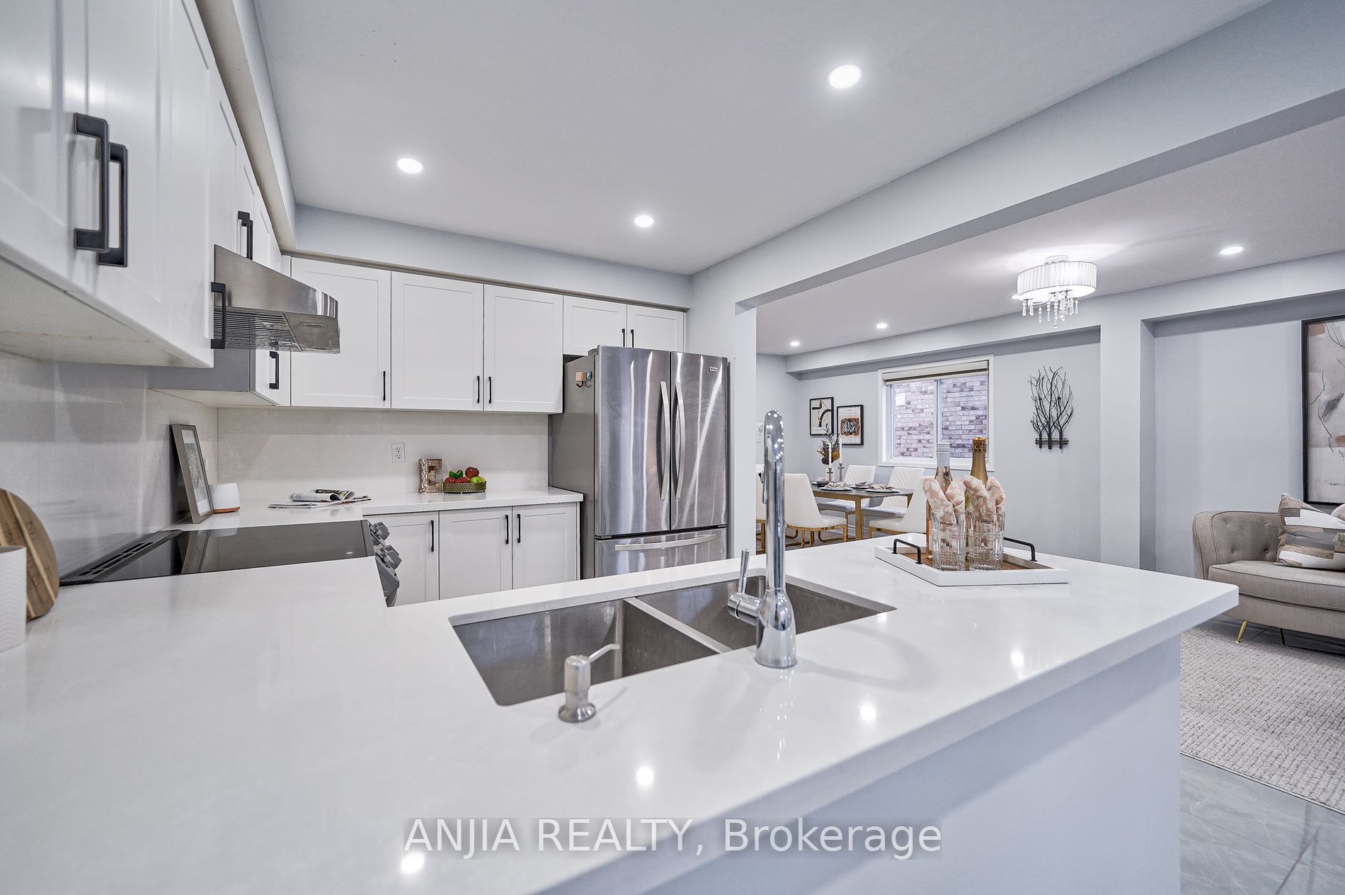 98 Edward Jeffreys Ave