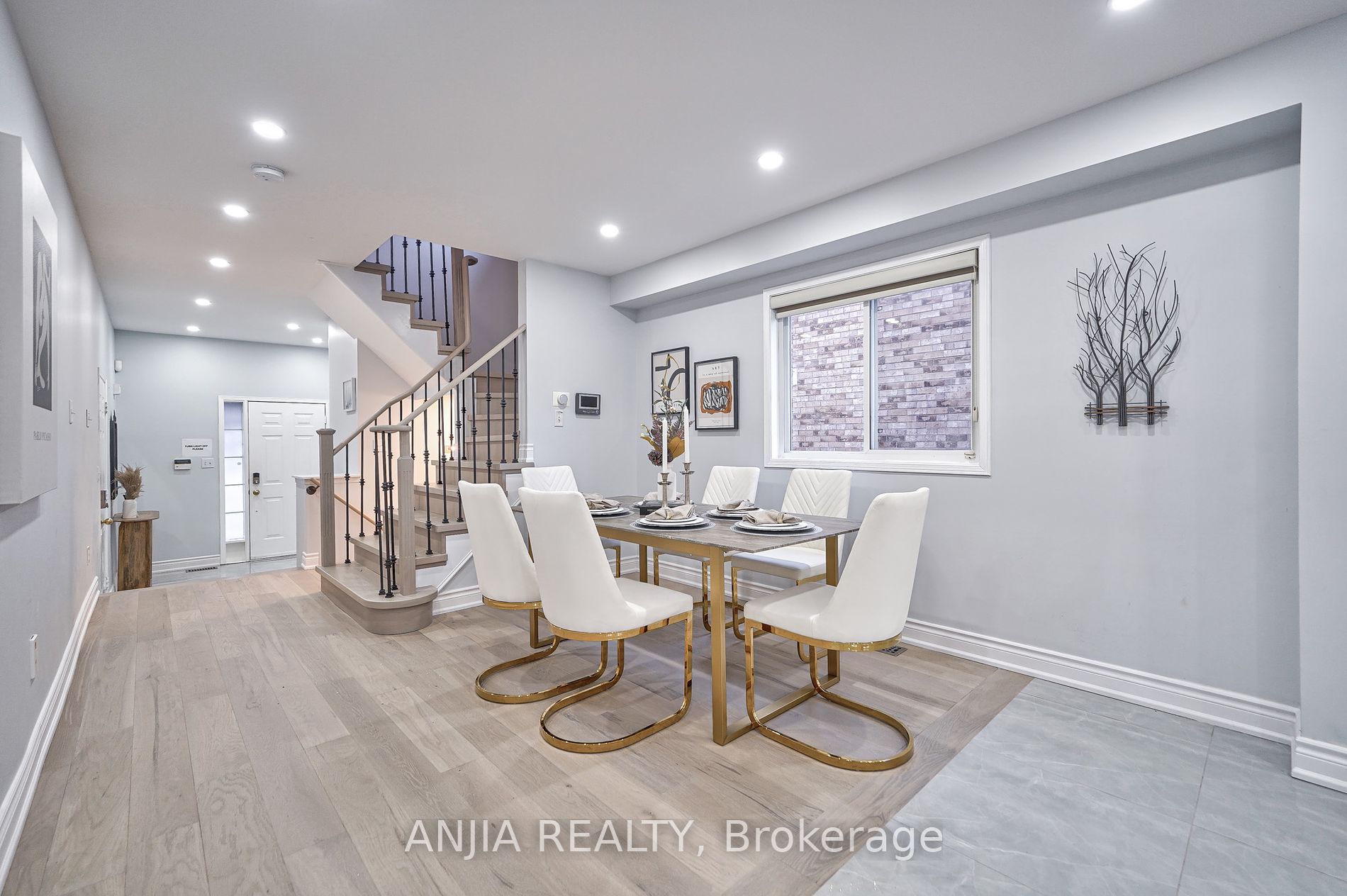98 Edward Jeffreys Ave