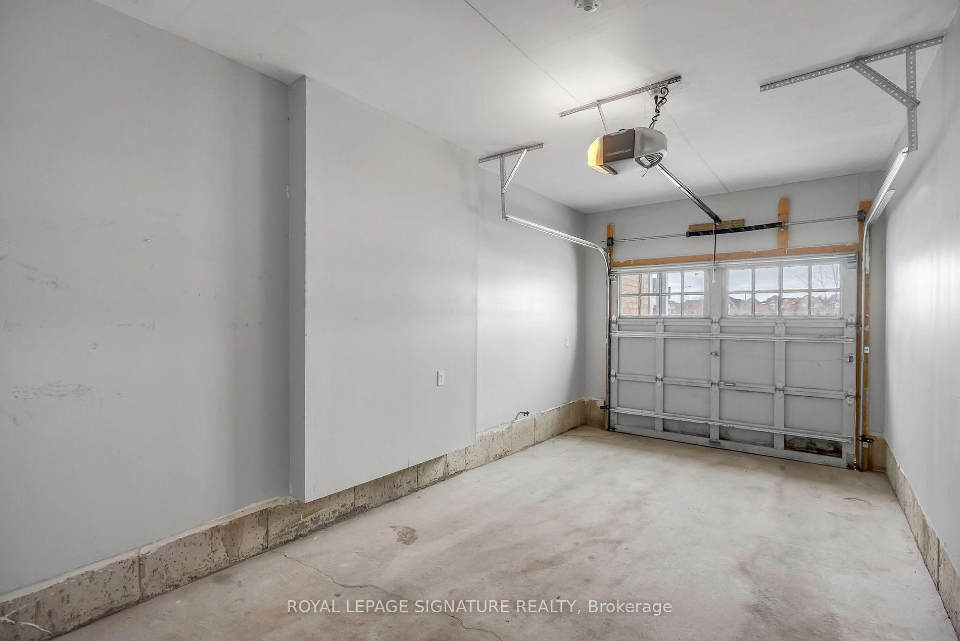 105 Richler Ave
