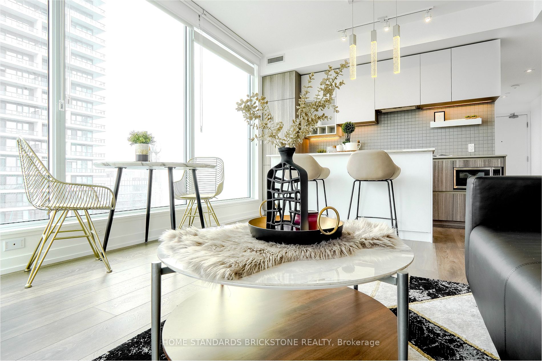 898 Portage Parkway, #4502