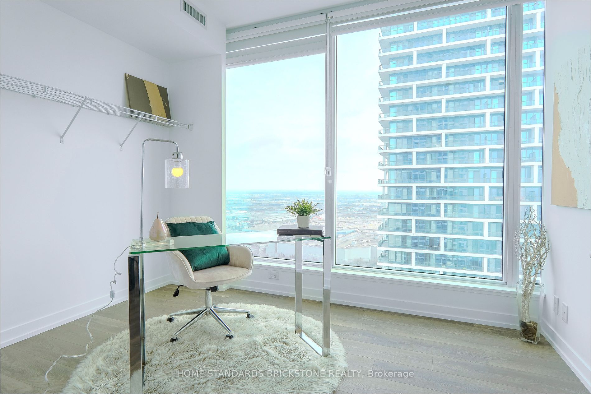 898 Portage Parkway, #4502