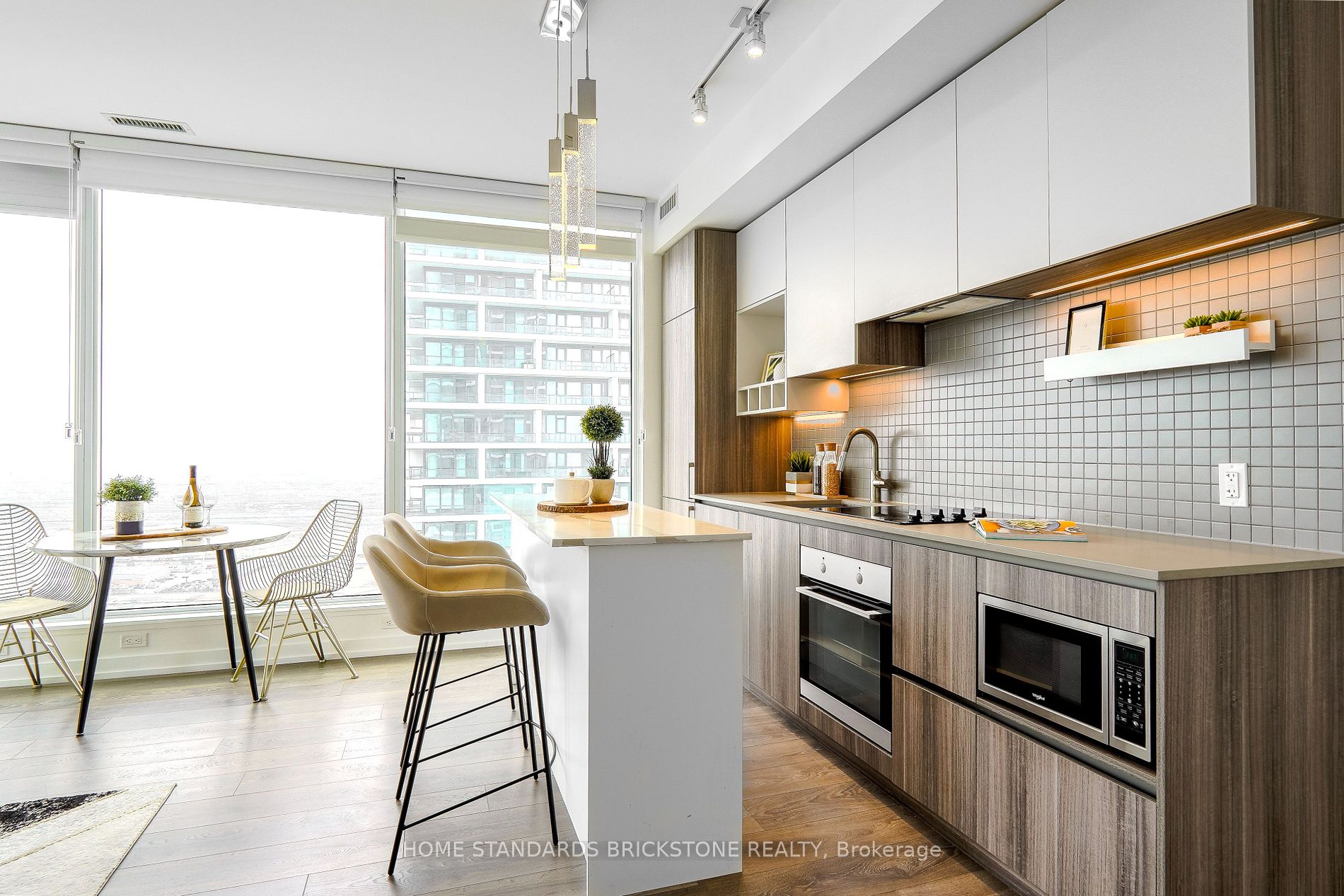 898 Portage Parkway, #4502