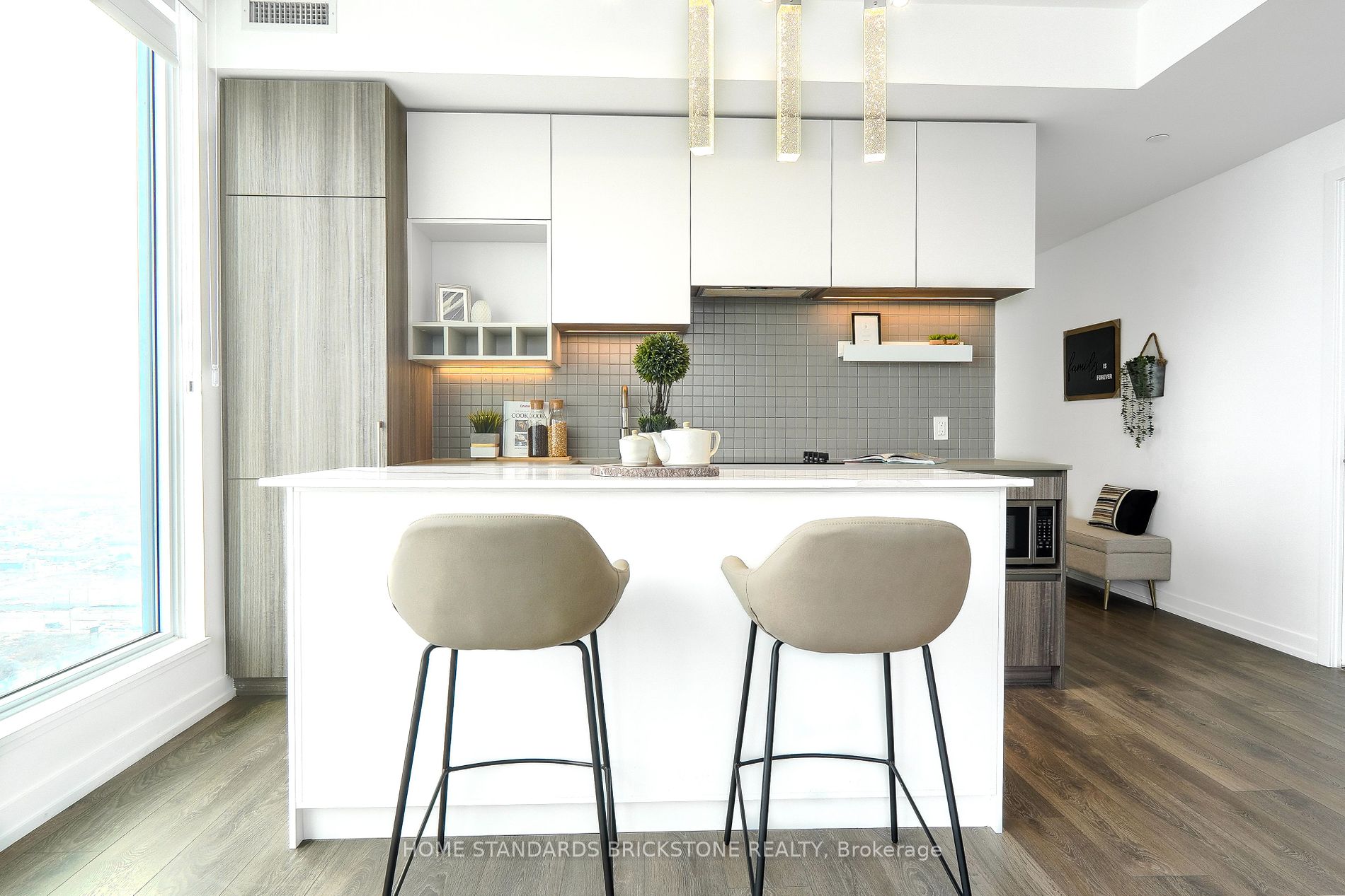898 Portage Parkway, #4502
