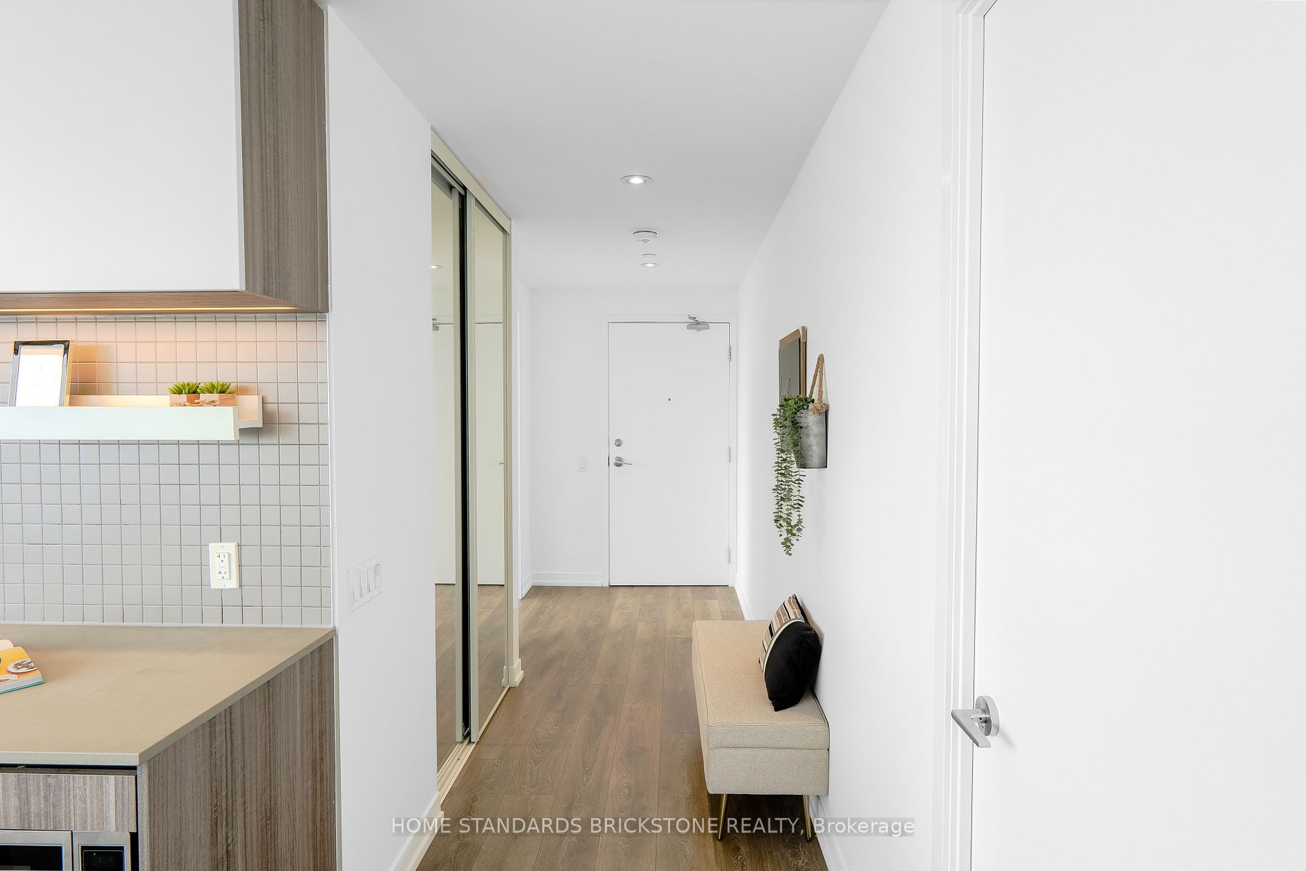 898 Portage Parkway, #4502