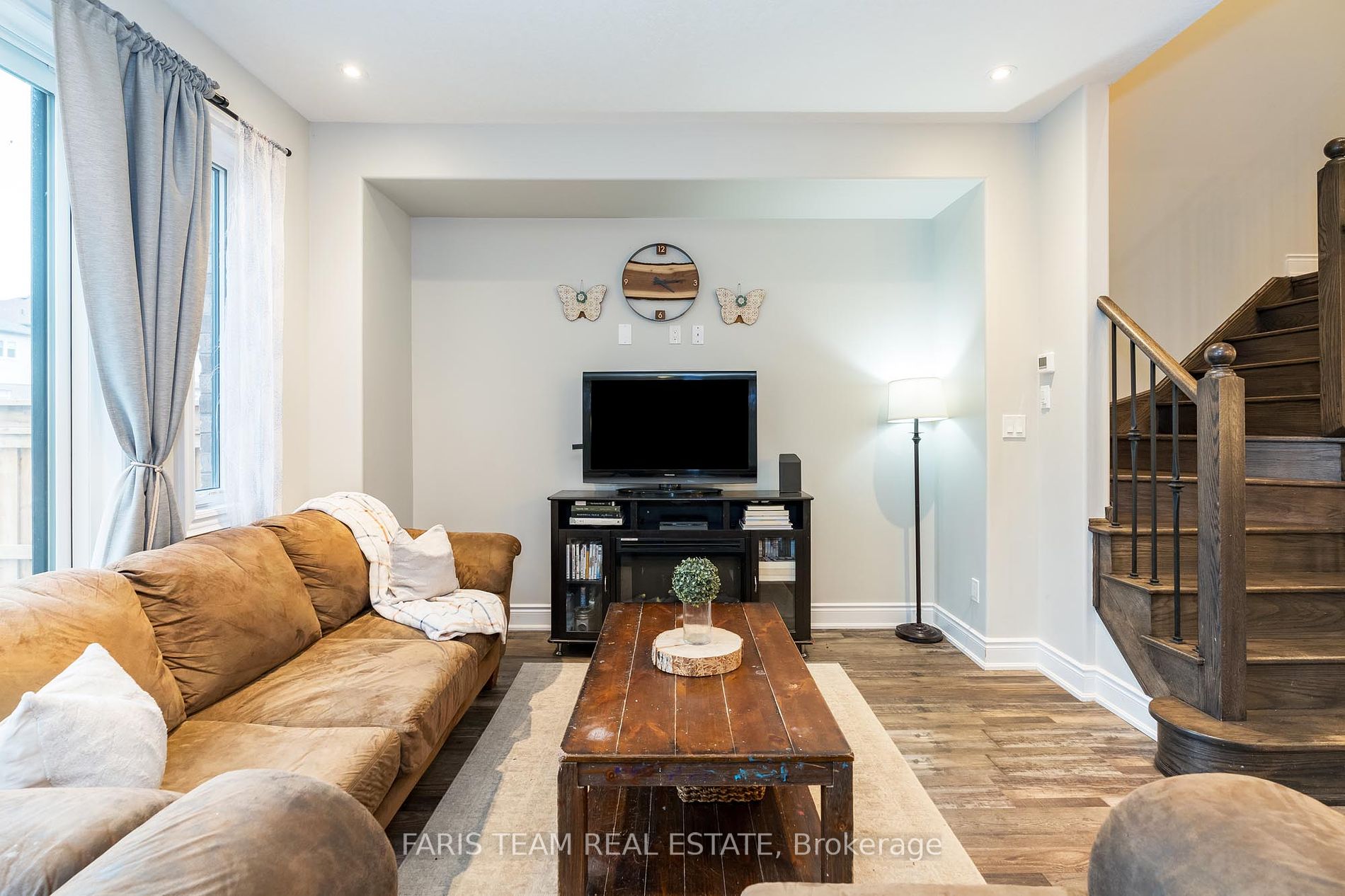26 Morris Dr