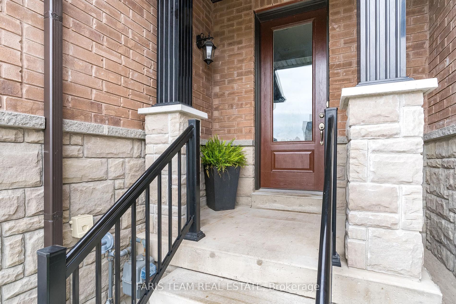 26 Morris Dr